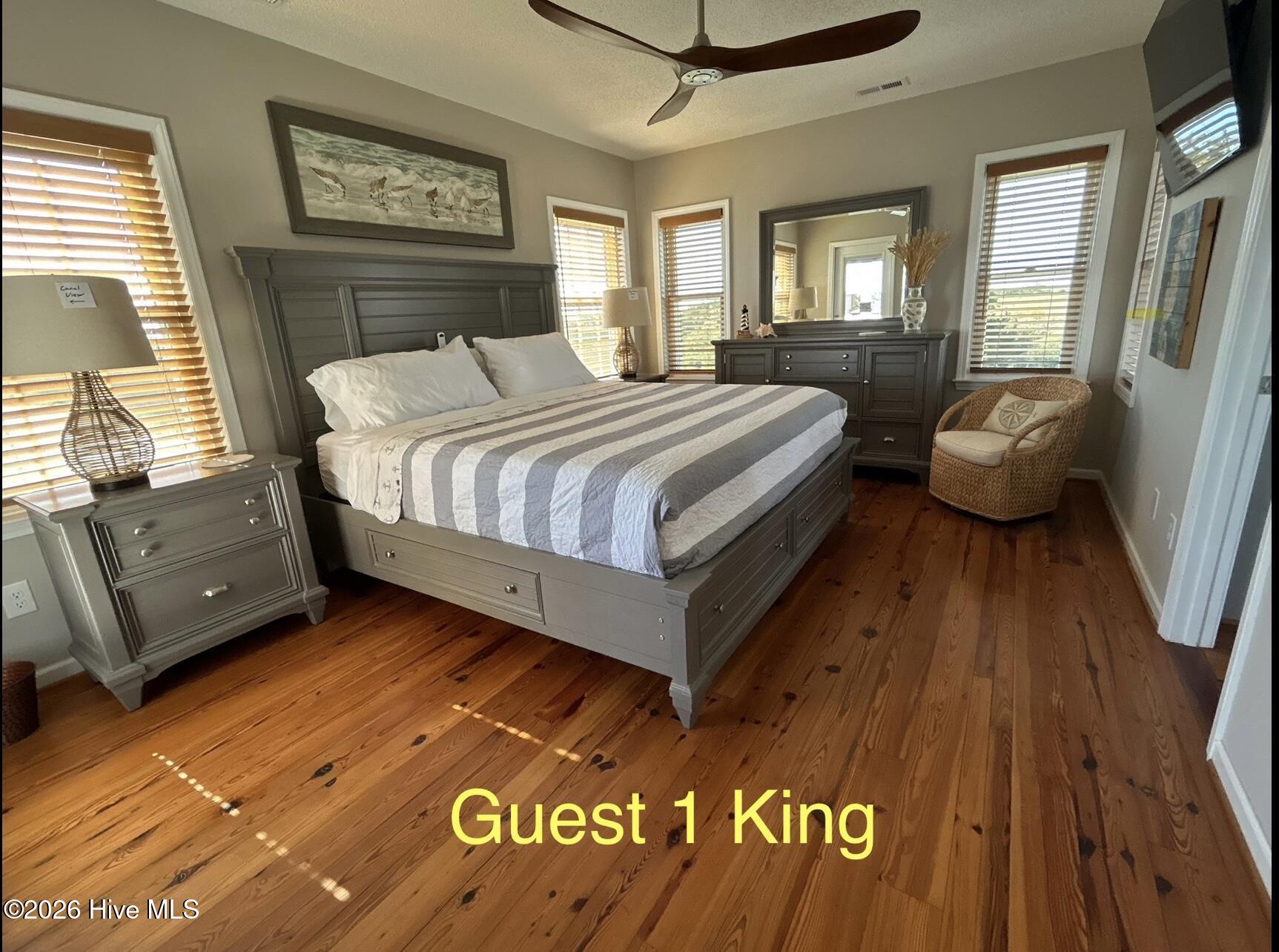 100553308 | Photo 21