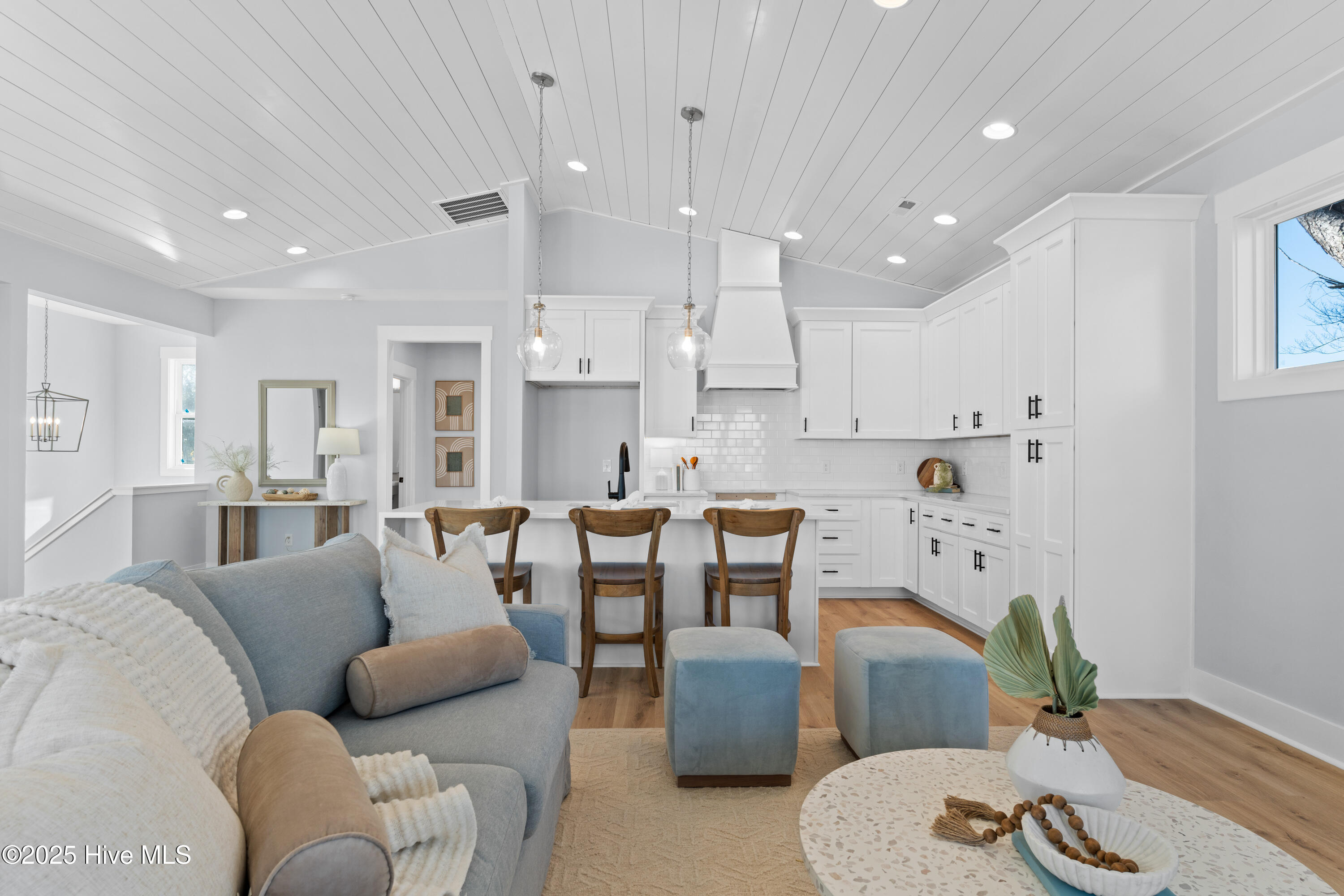 100545556 | Photo 26