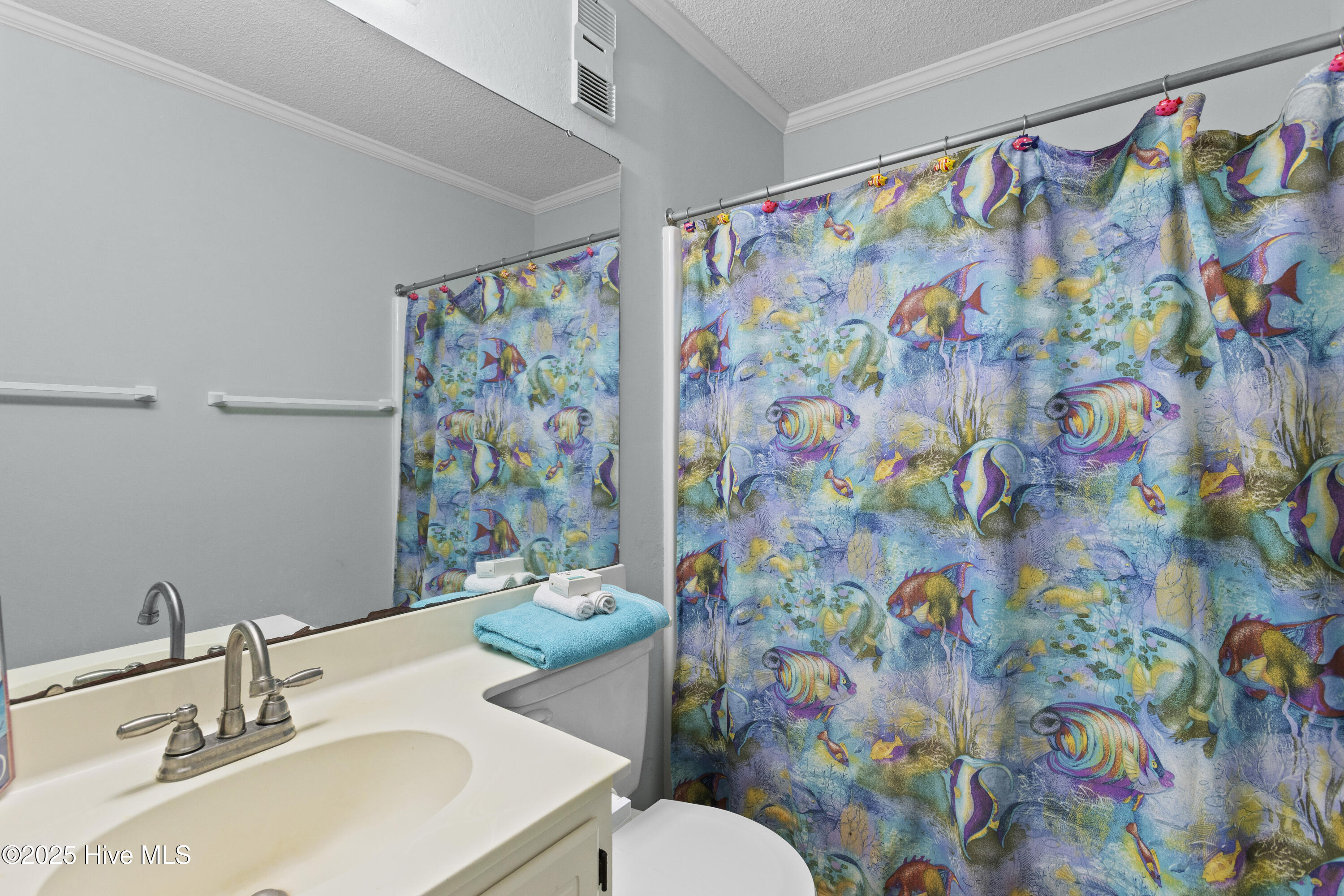 100514890 | Photo 16