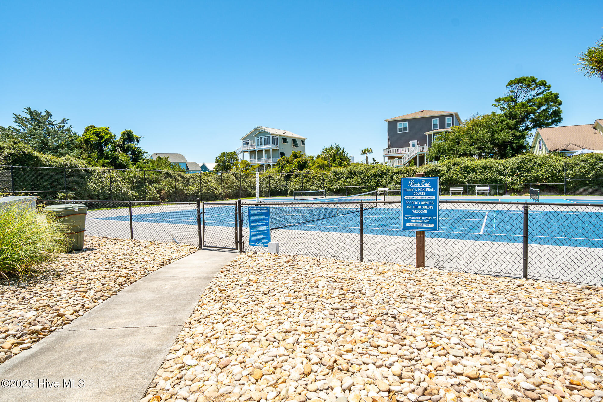 100516943 | Photo 53