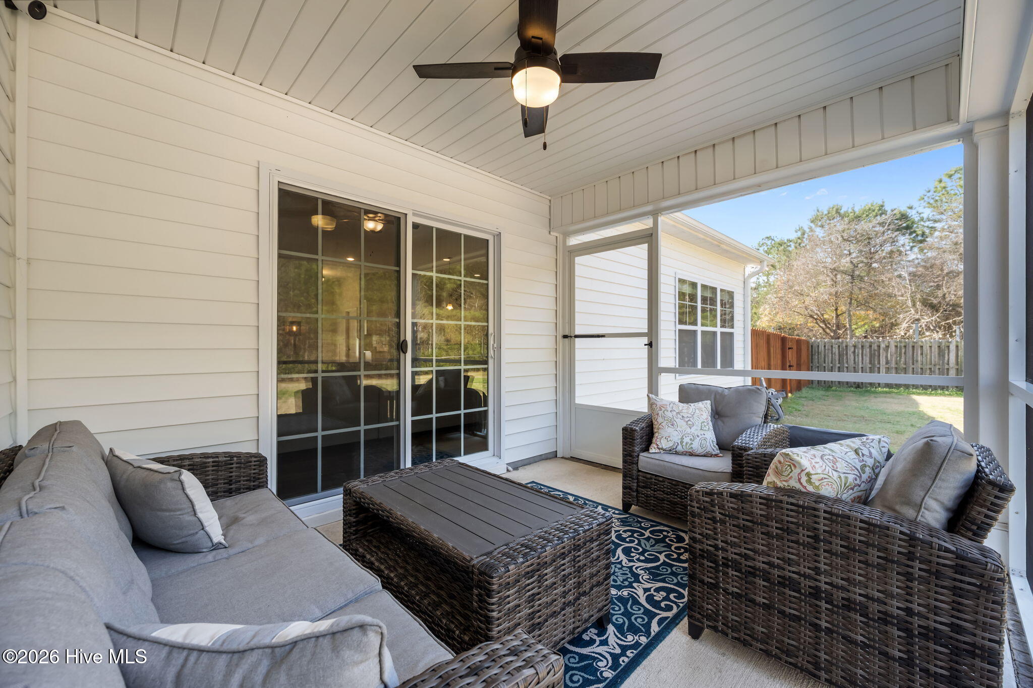 100564027 | Photo 35