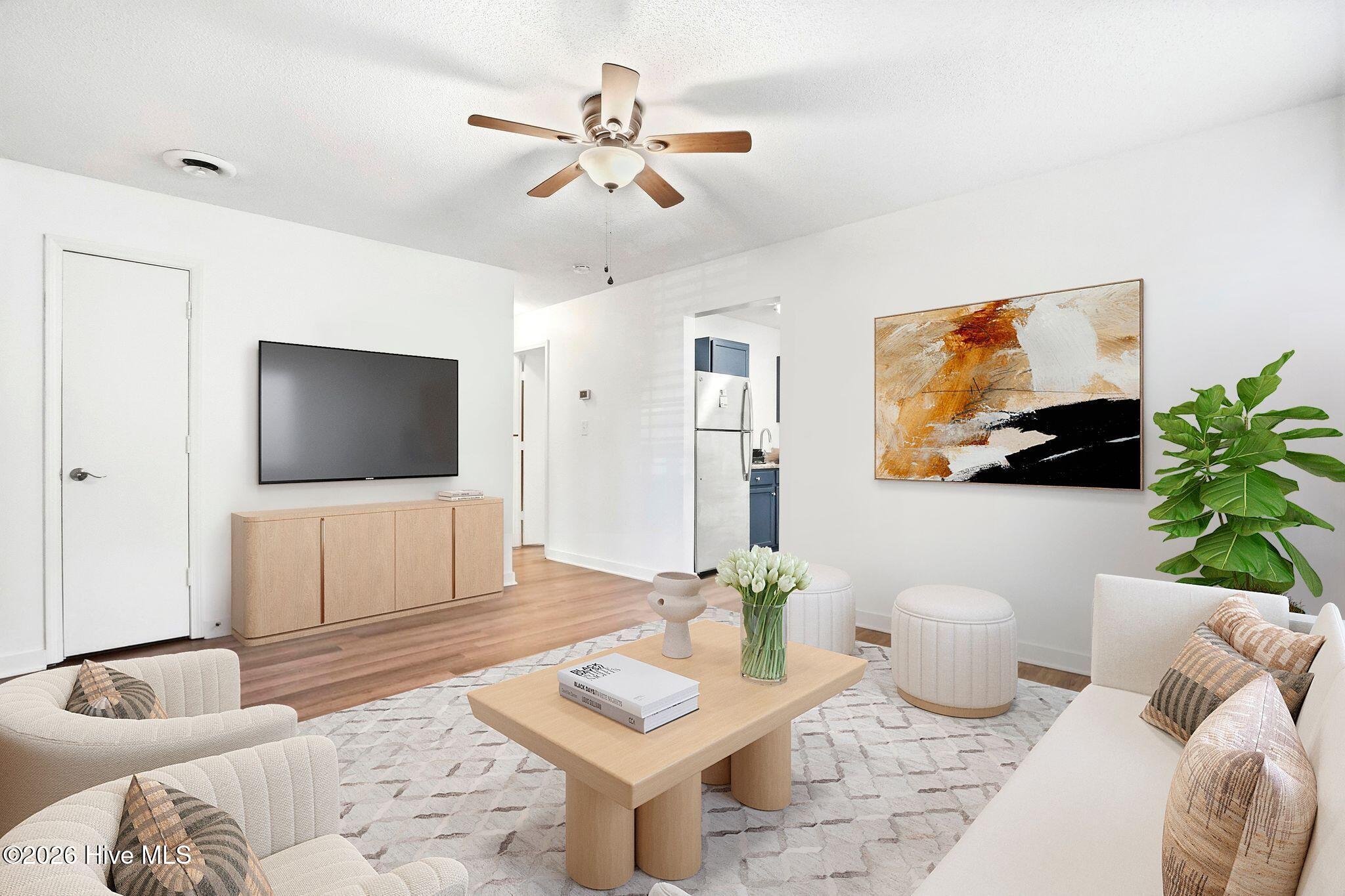 100566339 | Photo 12