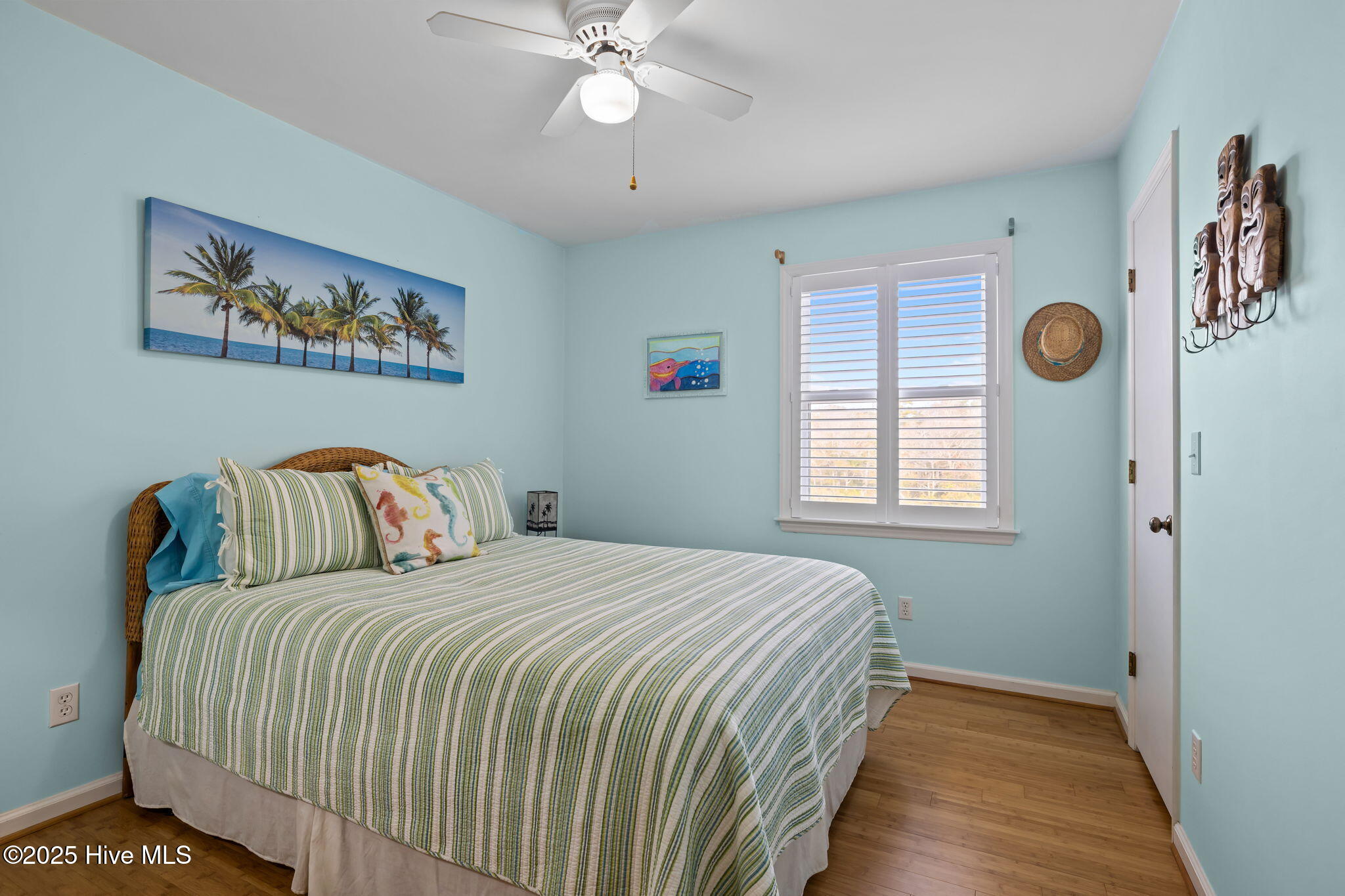 100542627 | Photo 24