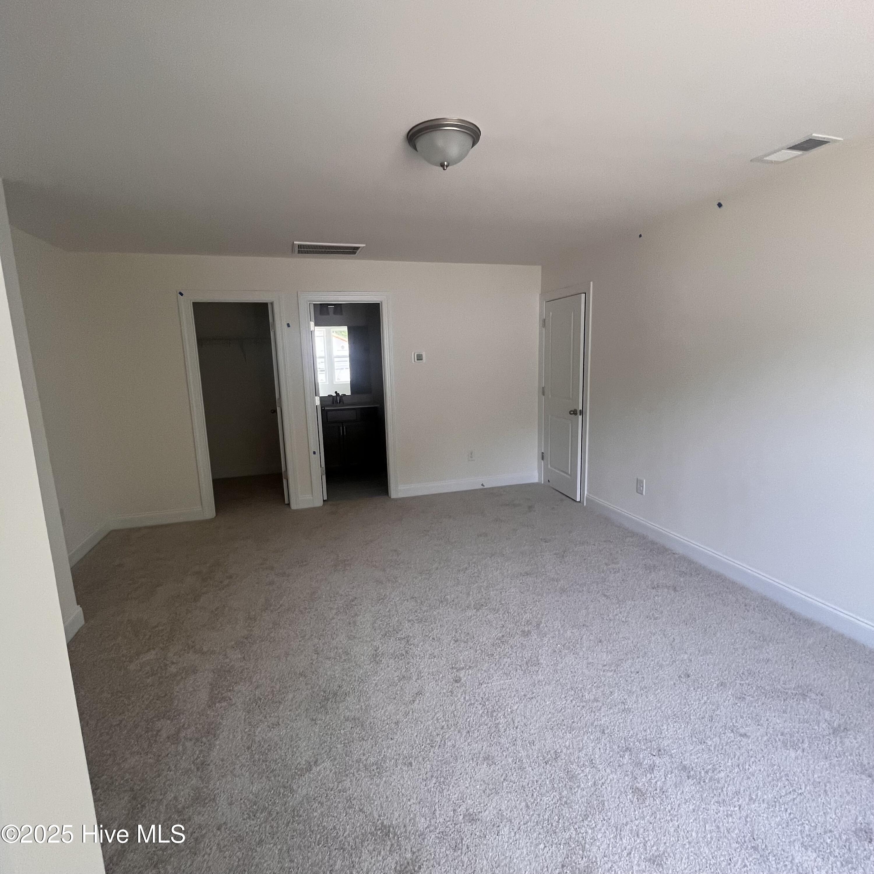 100517298 | Photo 27