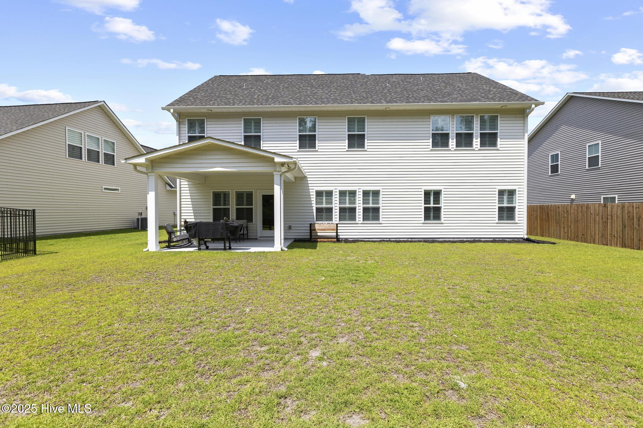 100516290 | Photo 54