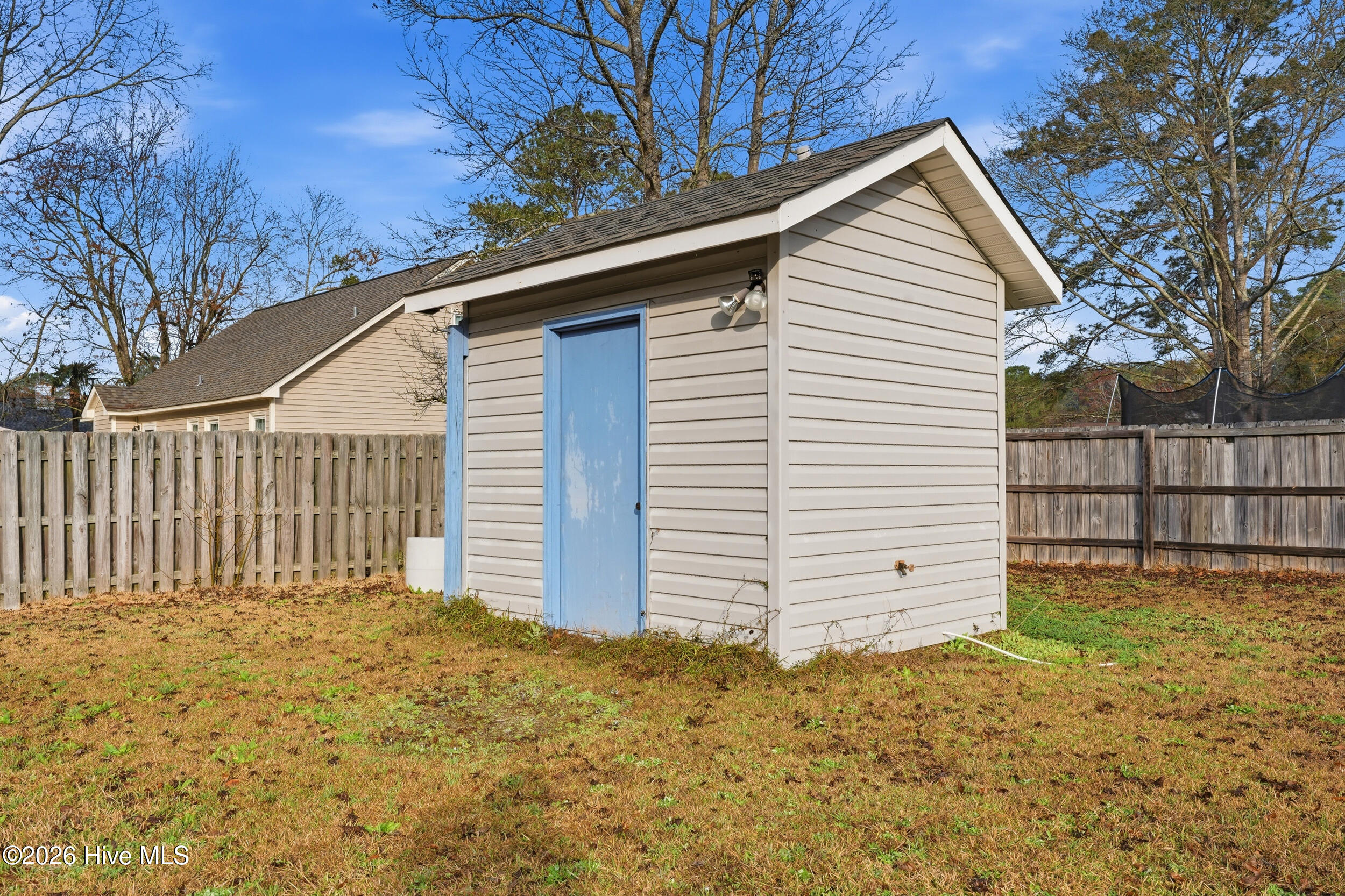 100559462 | Photo 45