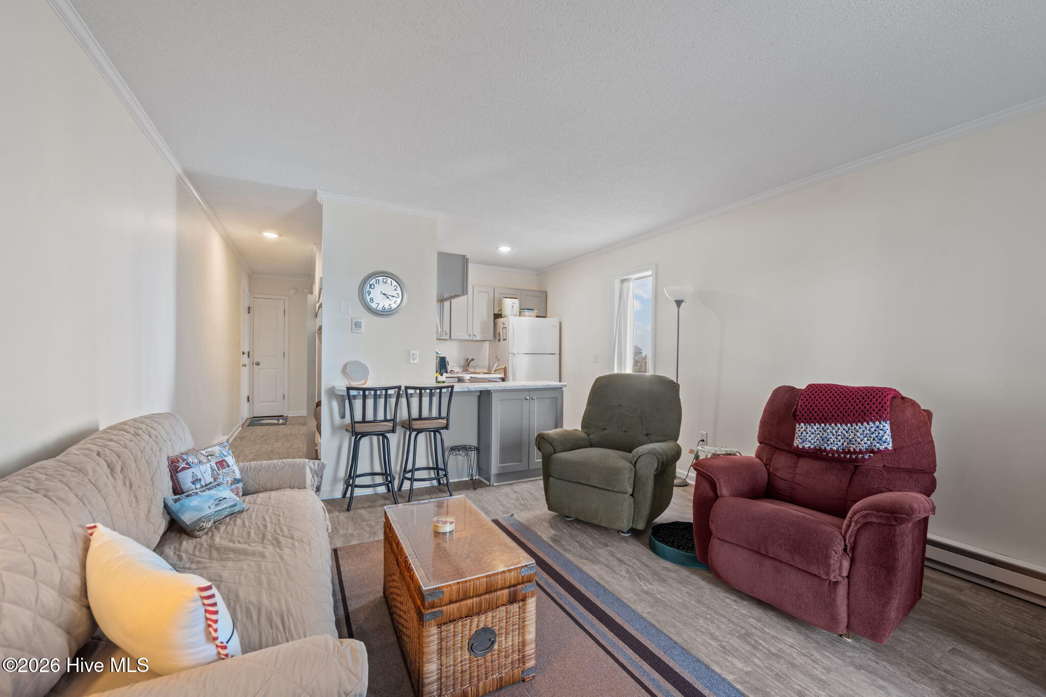 100563730 | Photo 14