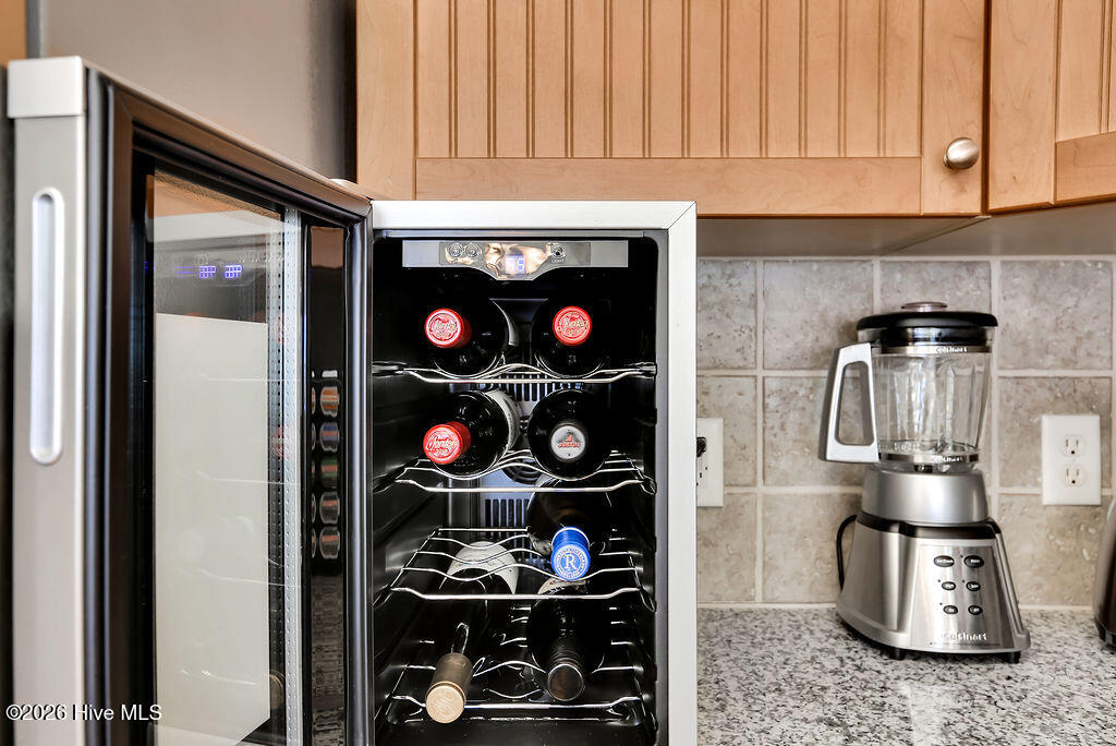 100564963 | Photo 42