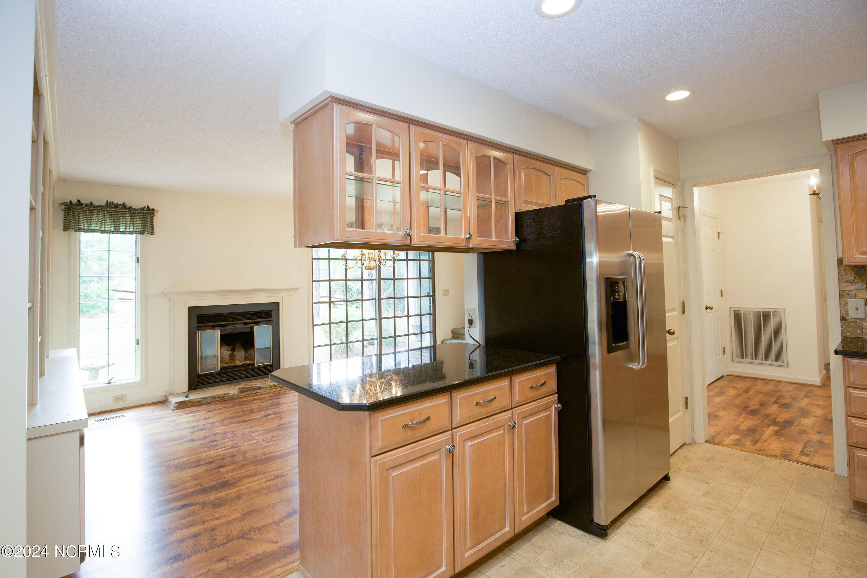 620 Diamondhead Dr S-16