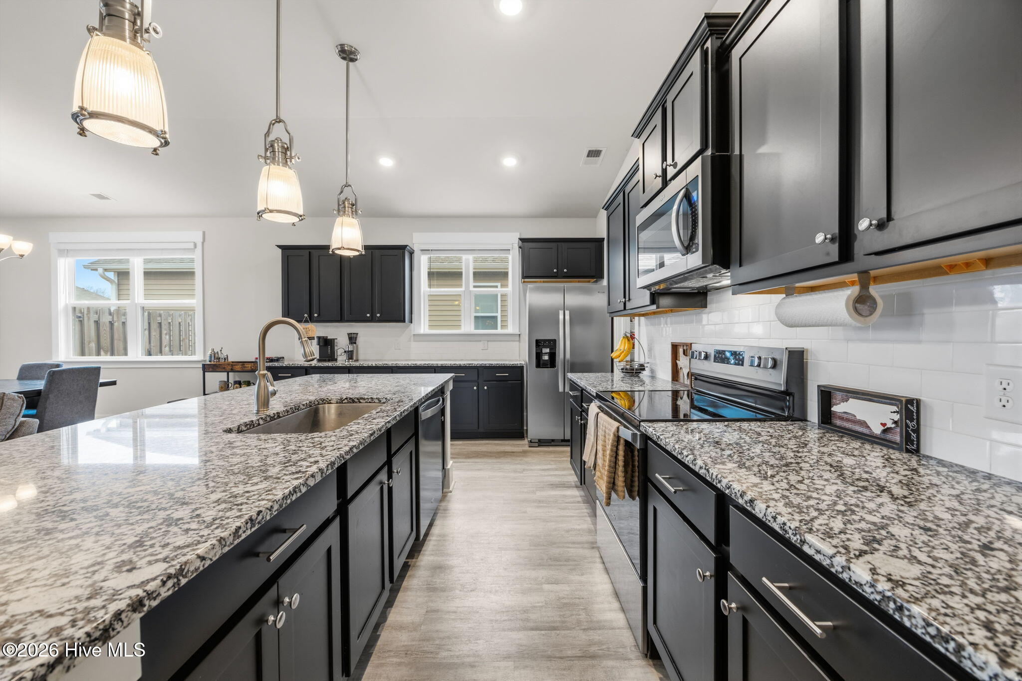 100557752 | Photo 10