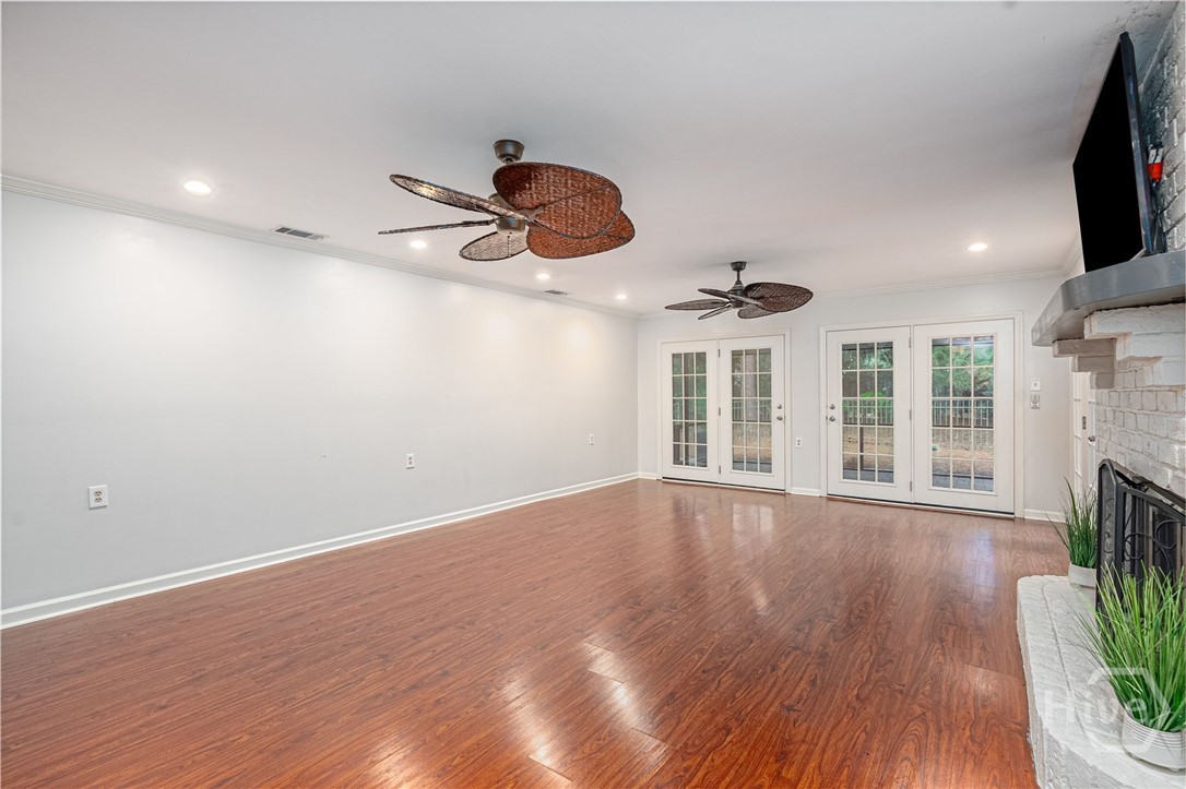 Photo 3 of Single family home for sale at 9 Bowline Ct, Savannah, GA 31411 | MLS# SA364561 | Listing updated on 2026-09-15