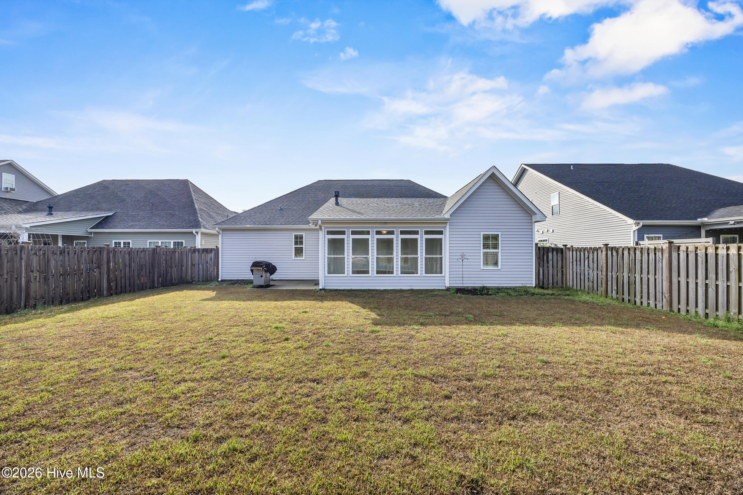 100559295 | Photo 41