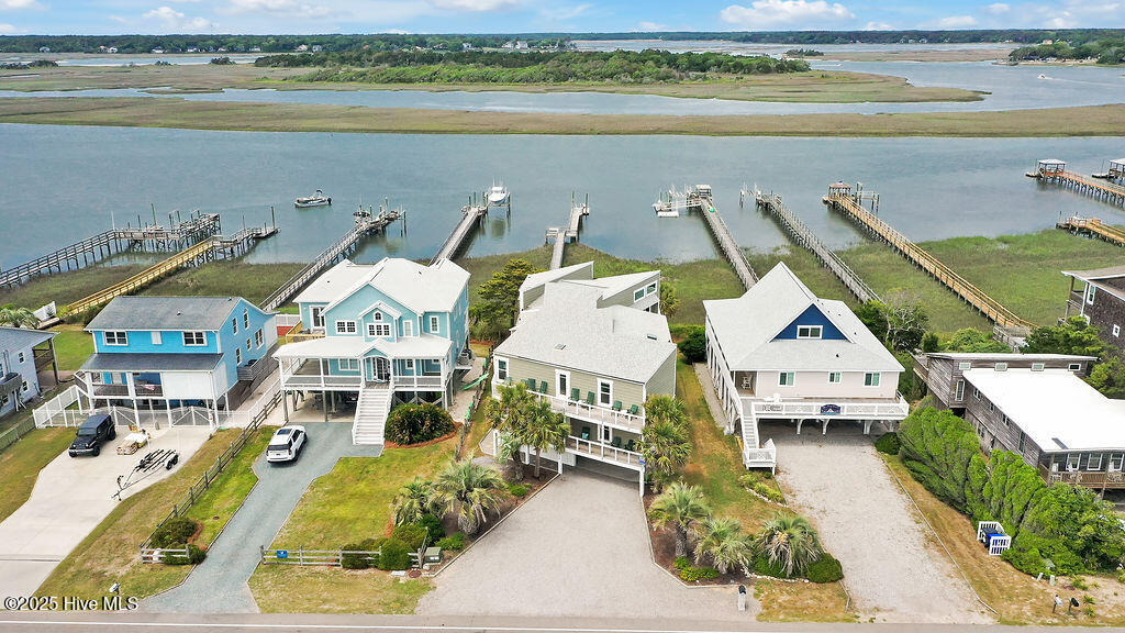 100508979 | Photo 112