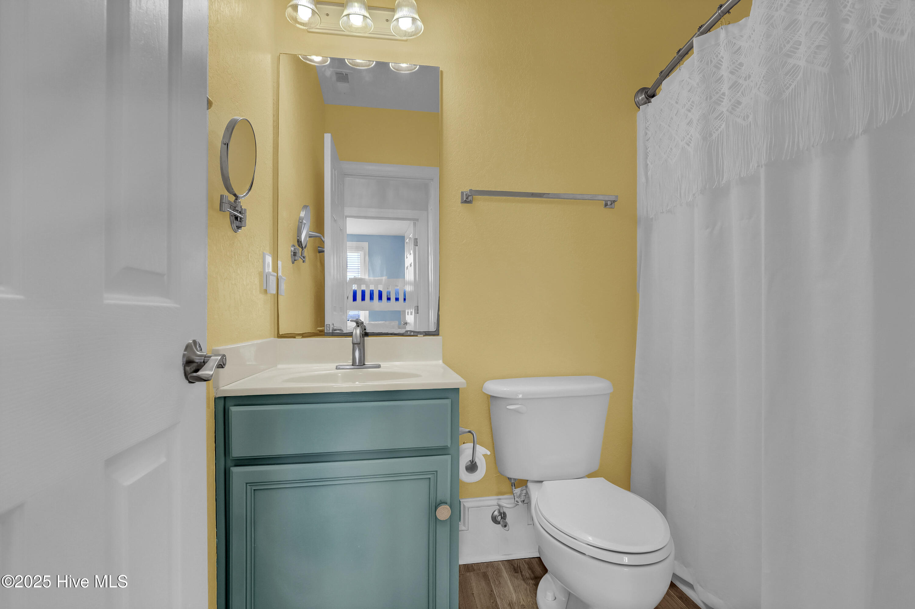 100520988 | Photo 23