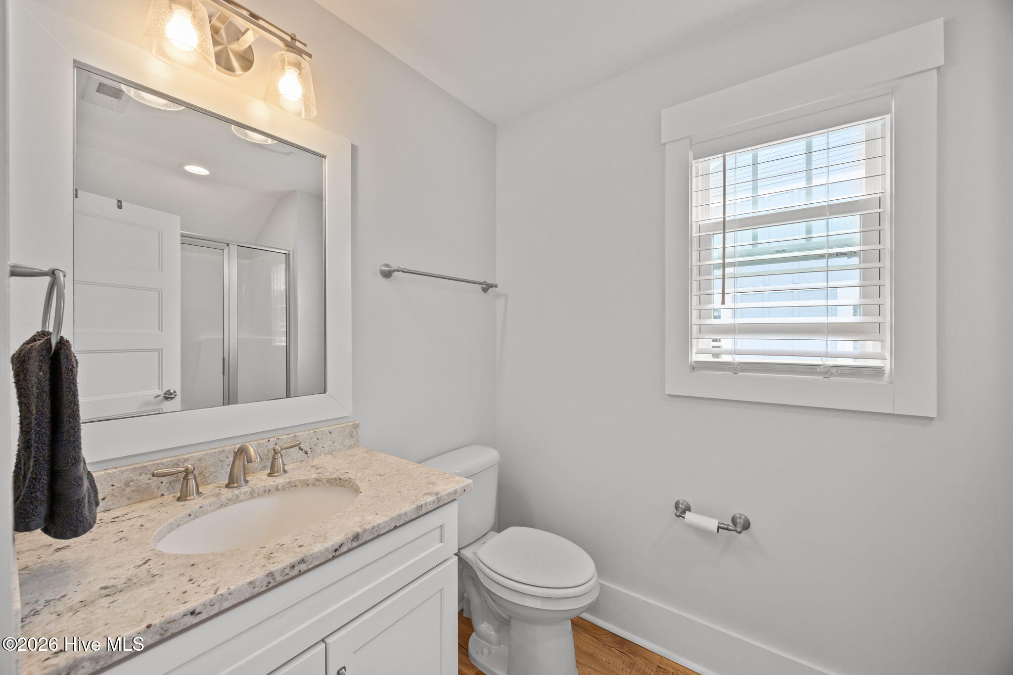 100556932 | Photo 29