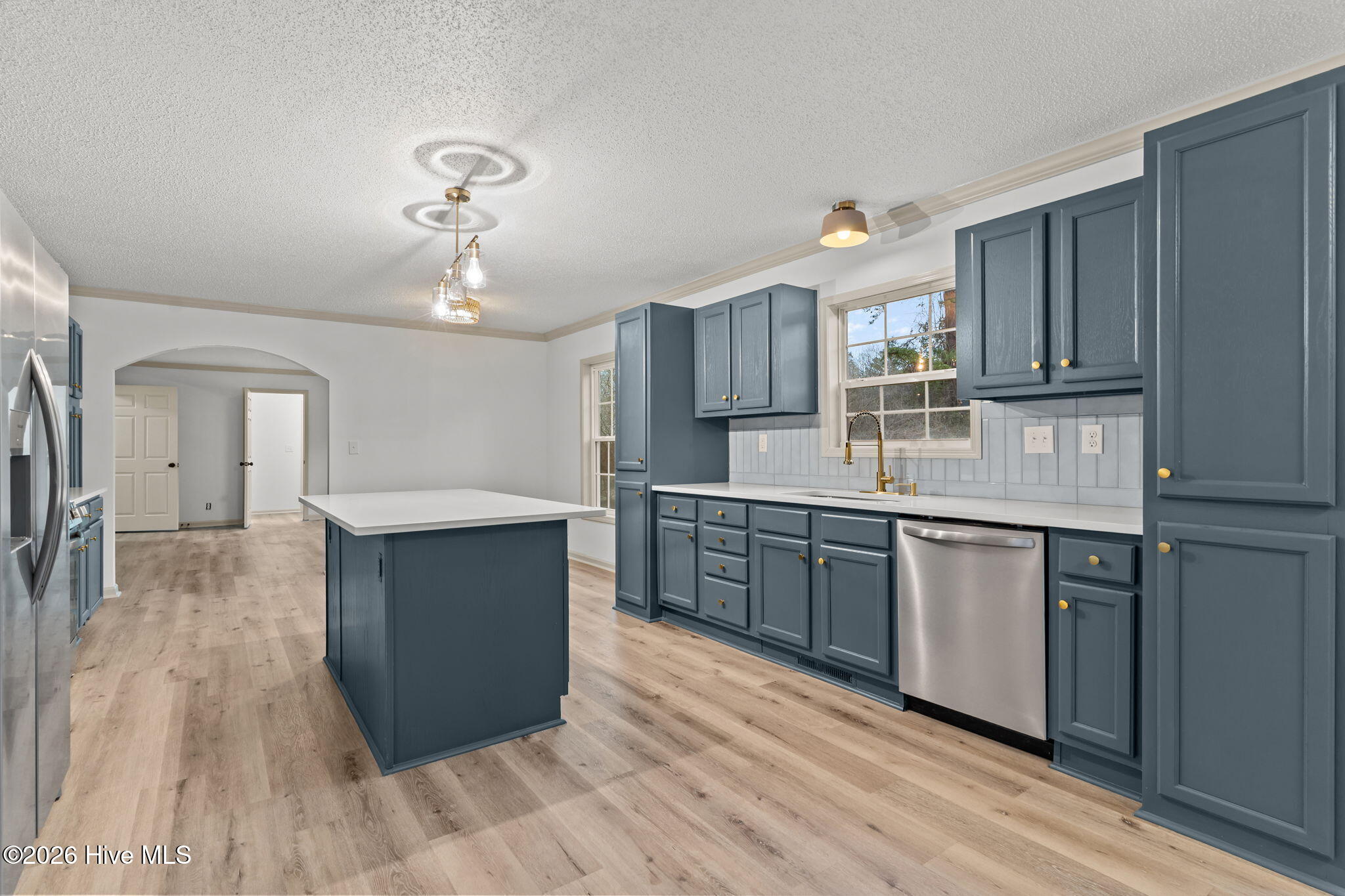 100557203 | Photo 15