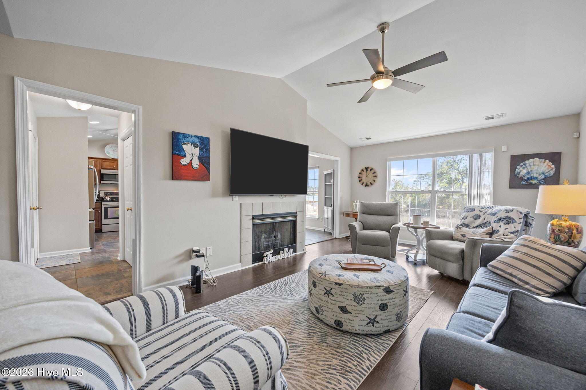 100559515 | Photo 10