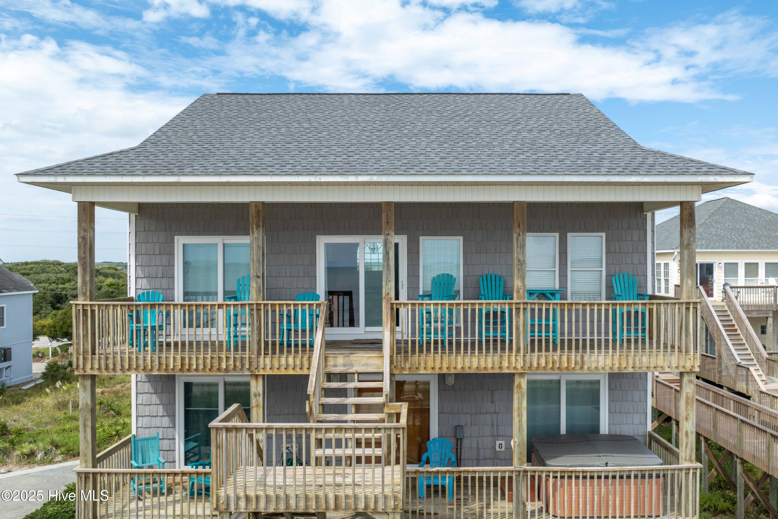 100529983 | Photo 49