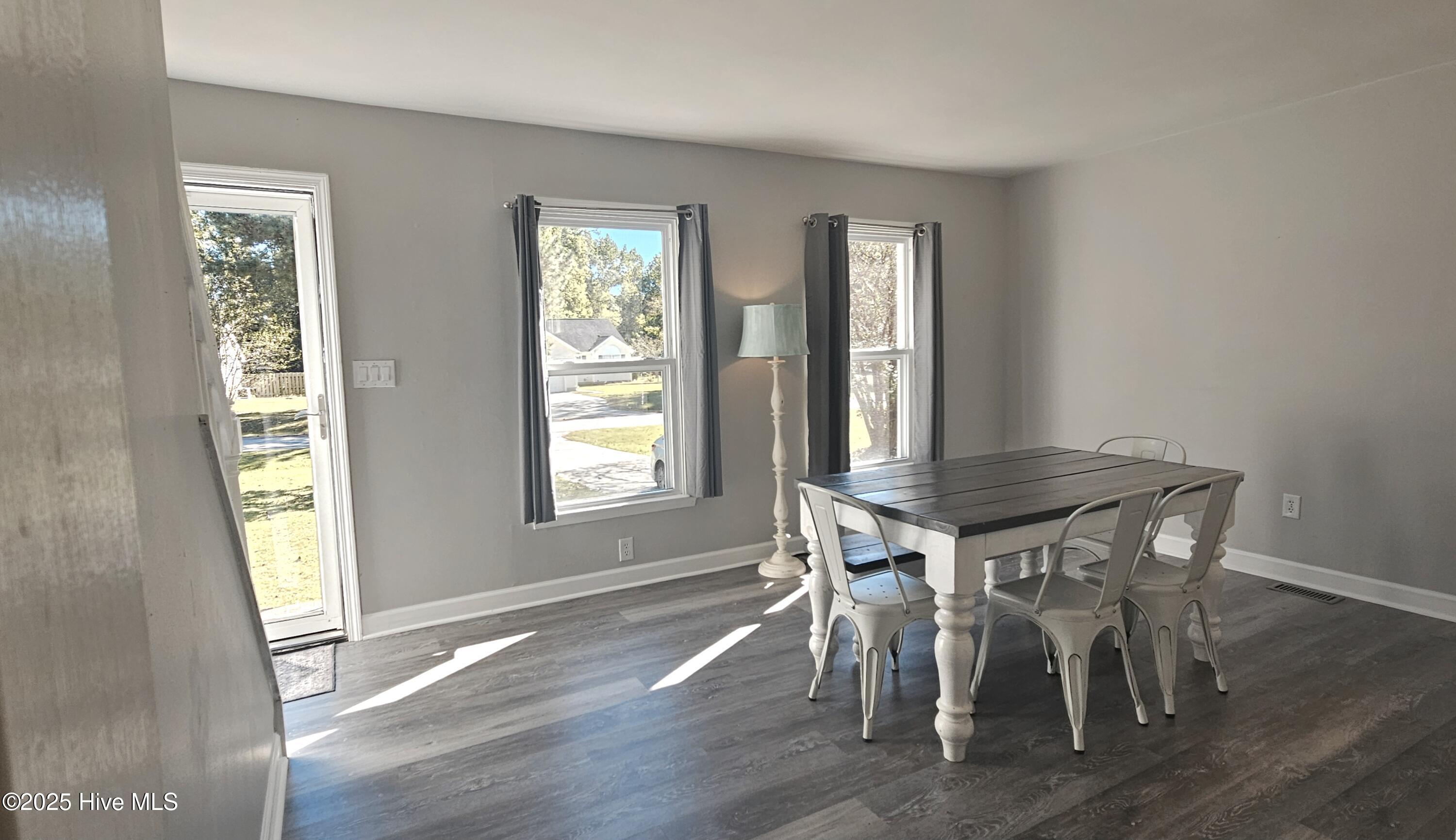 234 Natalie Lane, Hubert, NC 28539 – photo 9: Dining Space
