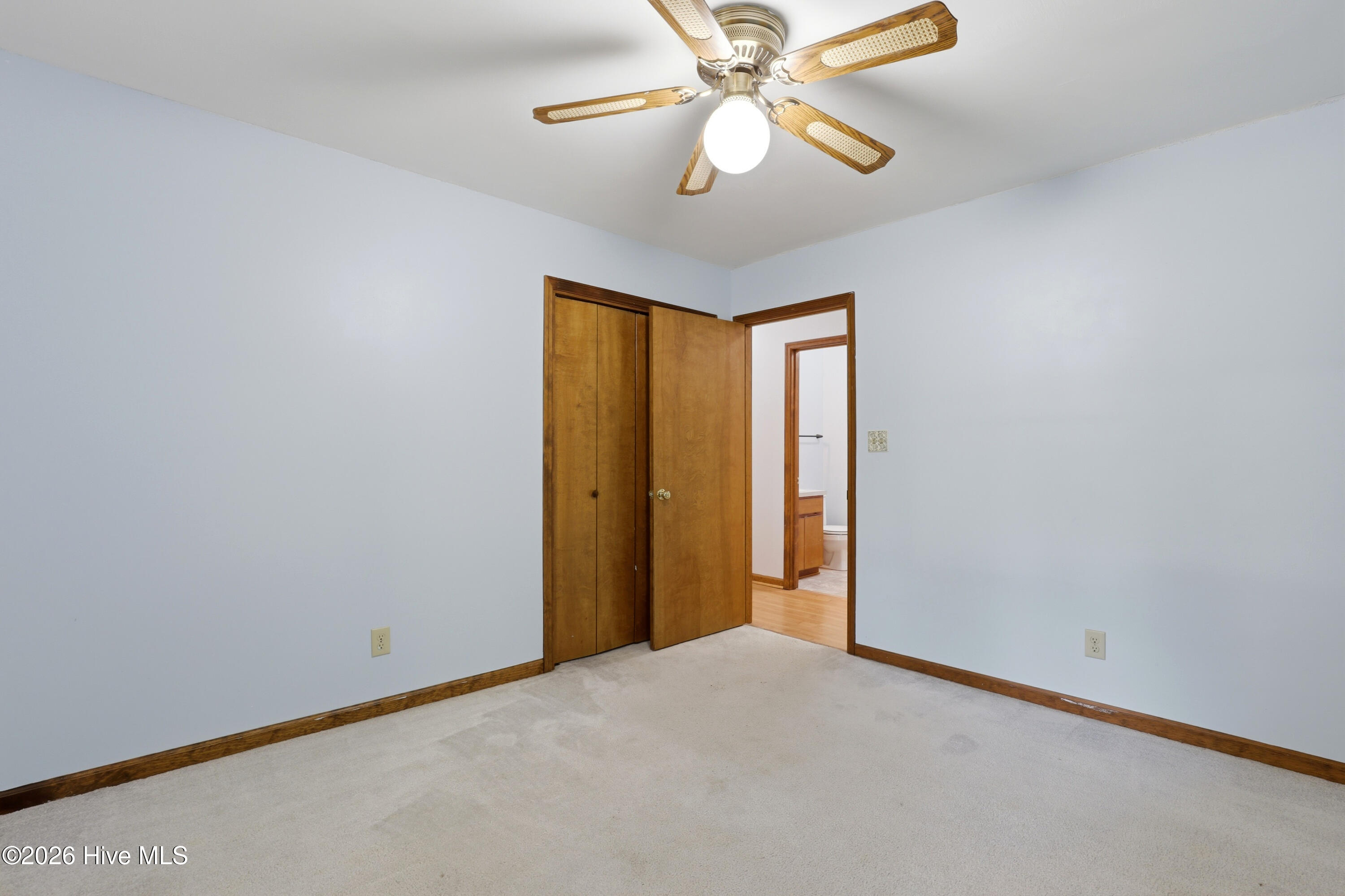 100569494 | Photo 41