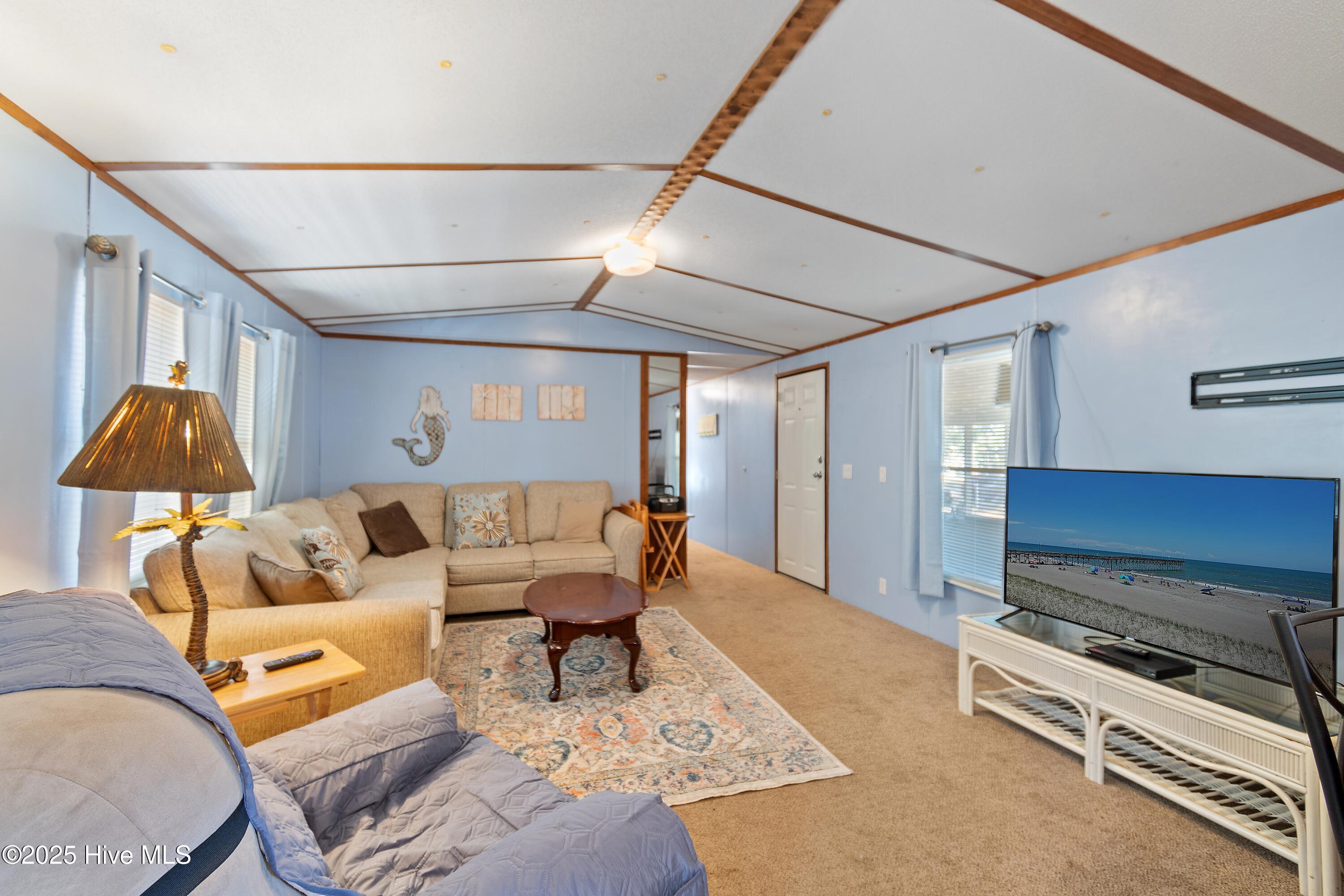 100543212 | Photo 15