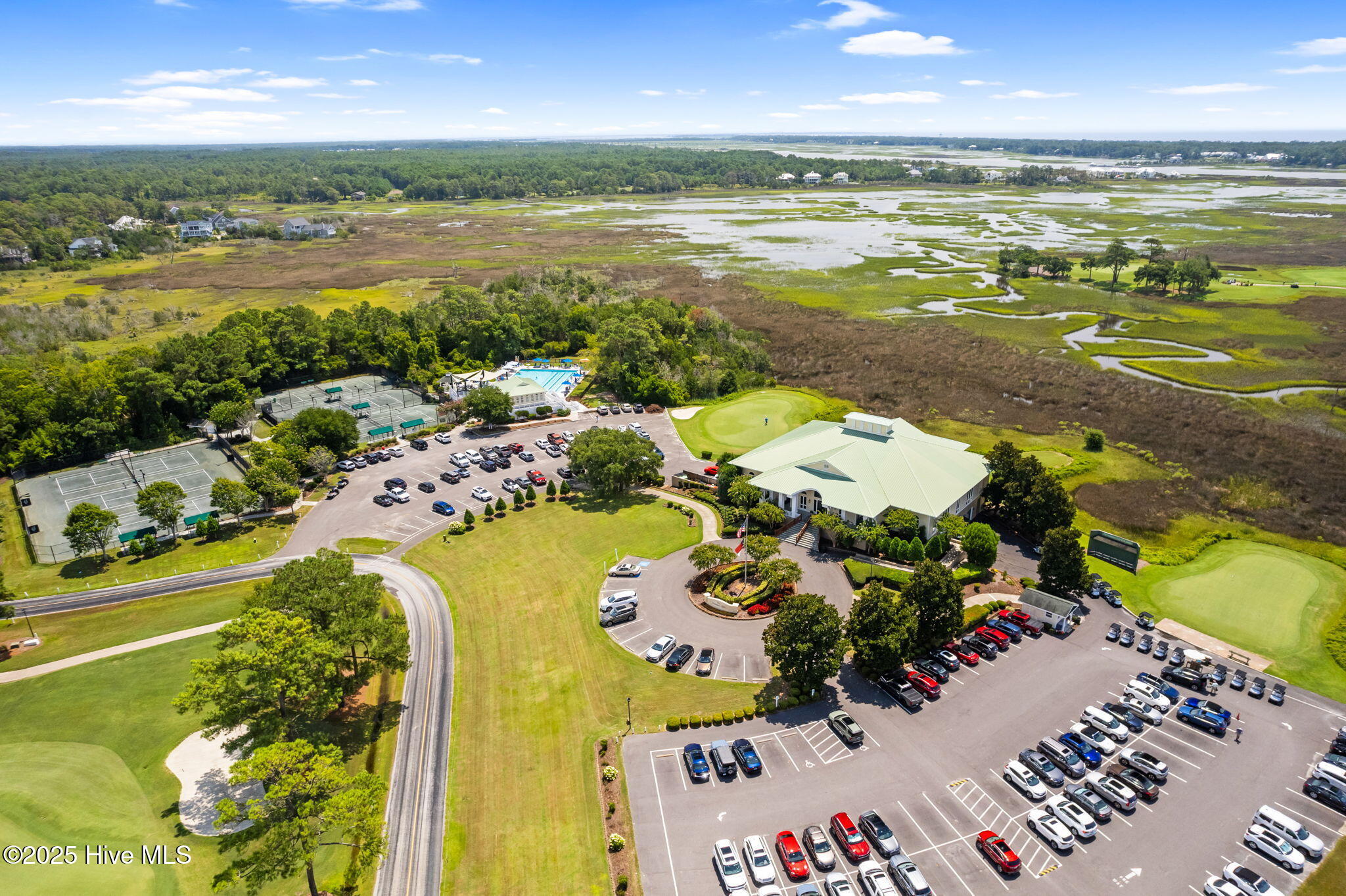 100523861 | Photo 52