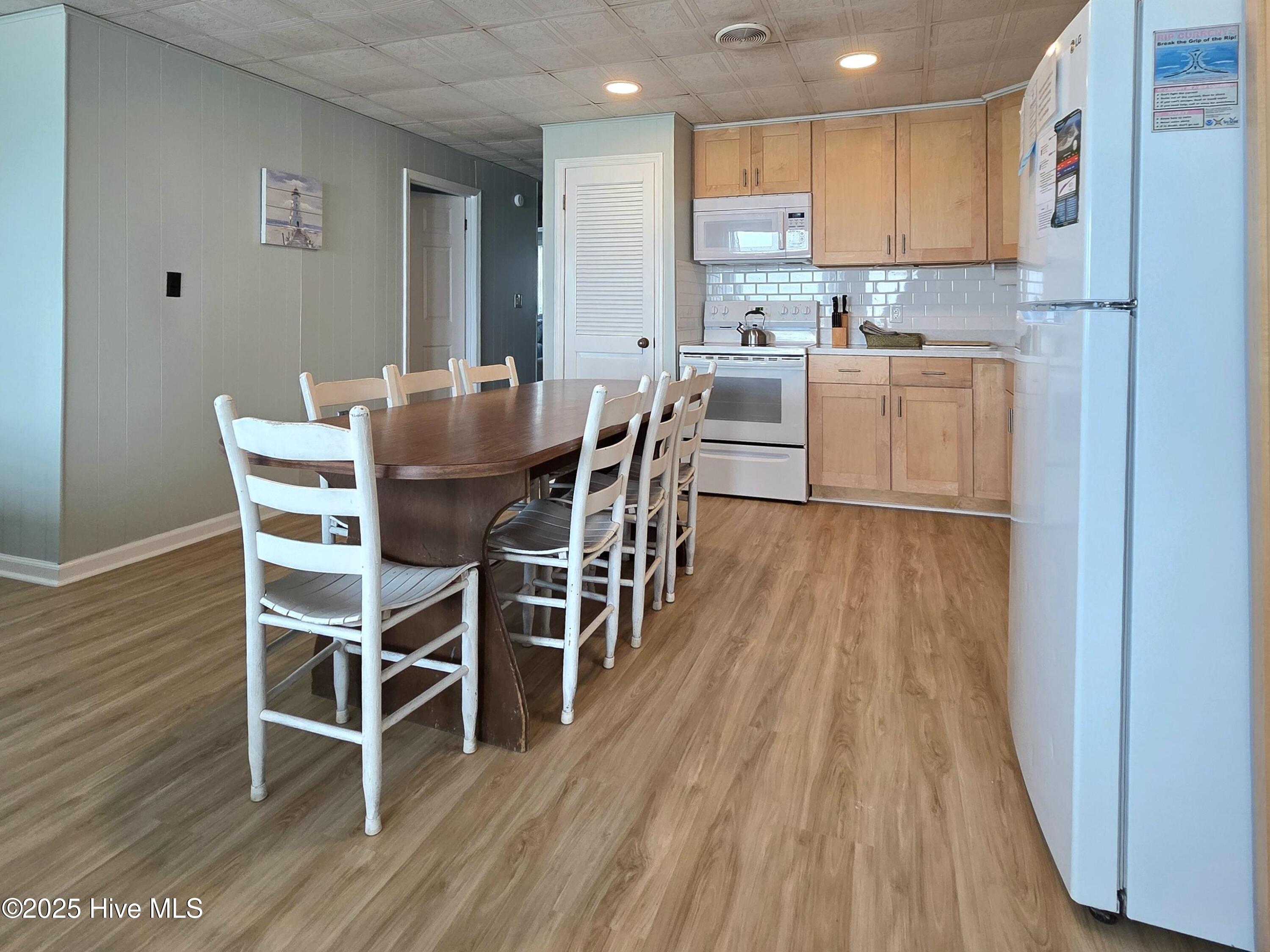 1103 Ocean Drive UNIT E & W, Emerald Isle, NC, 28594