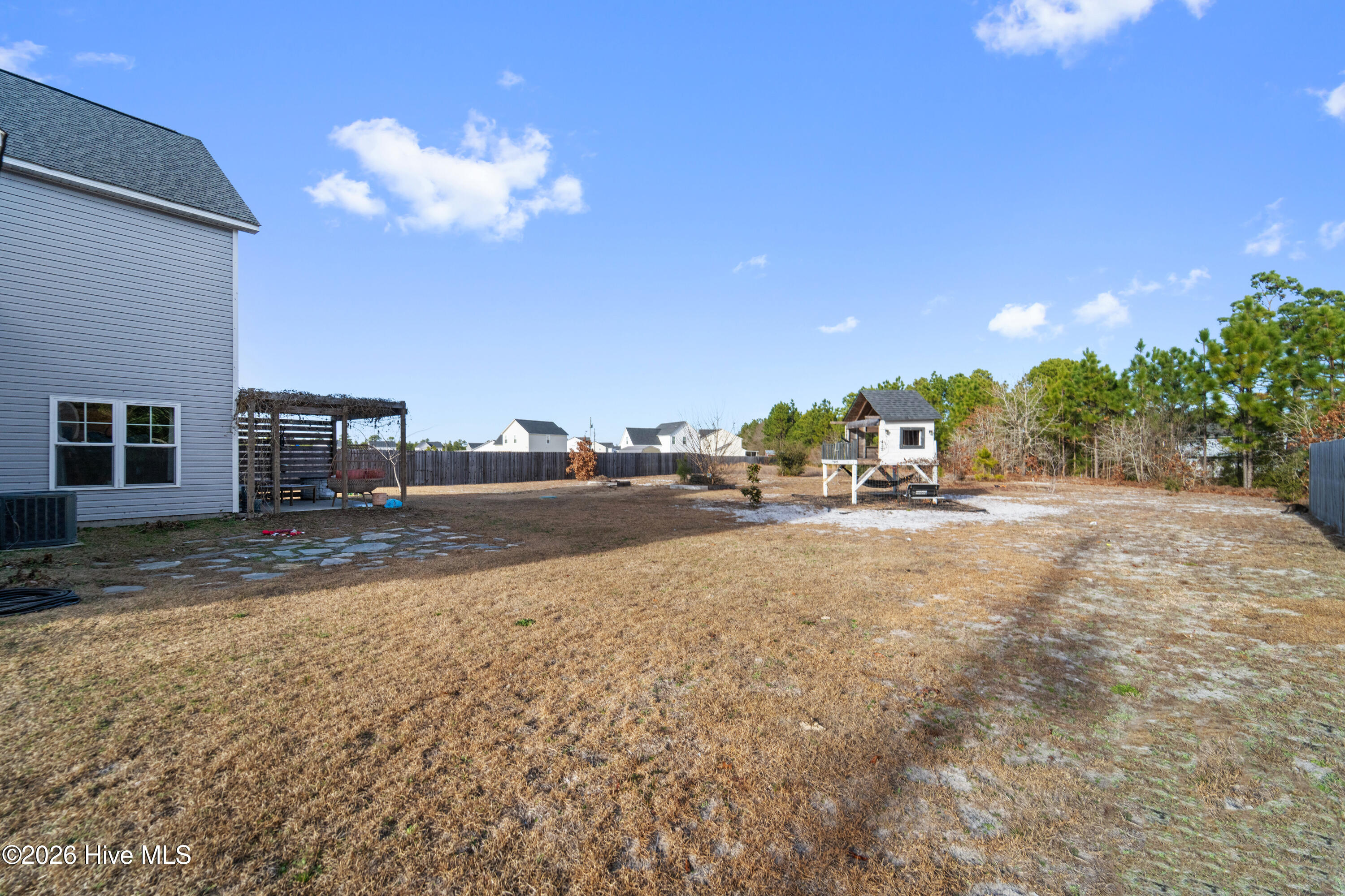 100549687 | Photo 55