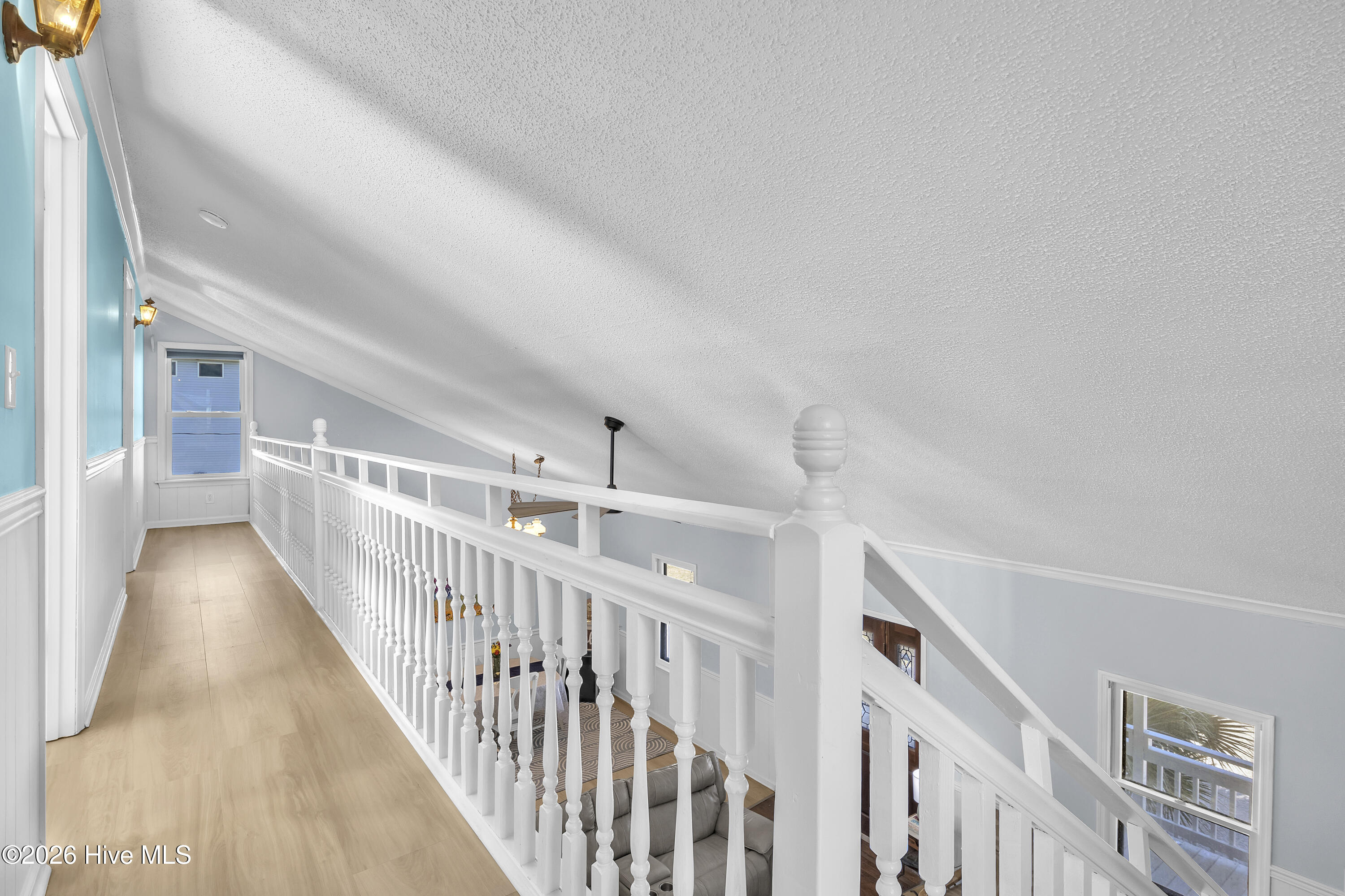 100545585 | Photo 27