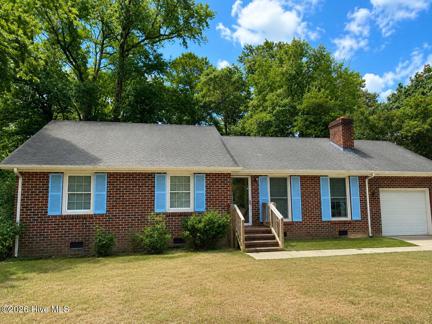Homes for sale in Kinston, NC | 2455 Irvin Dr, Kinston, NC 28504 | MLS# 100582726