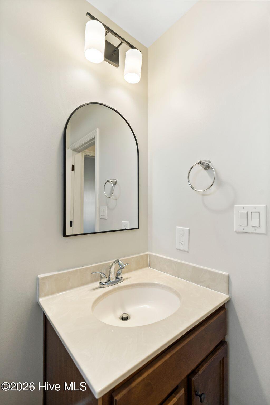 100559181 | Photo 24