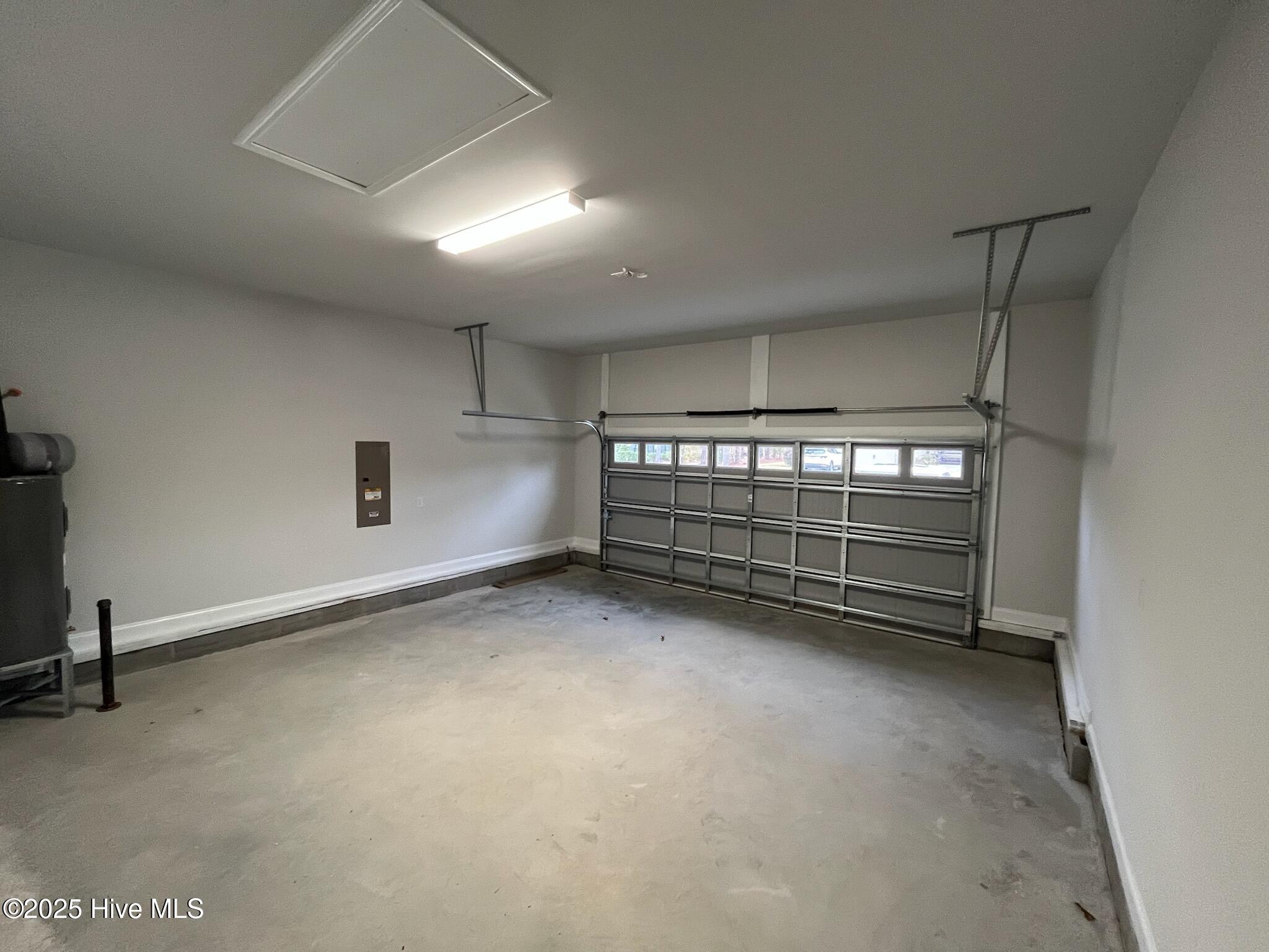 100545332 | Photo 27