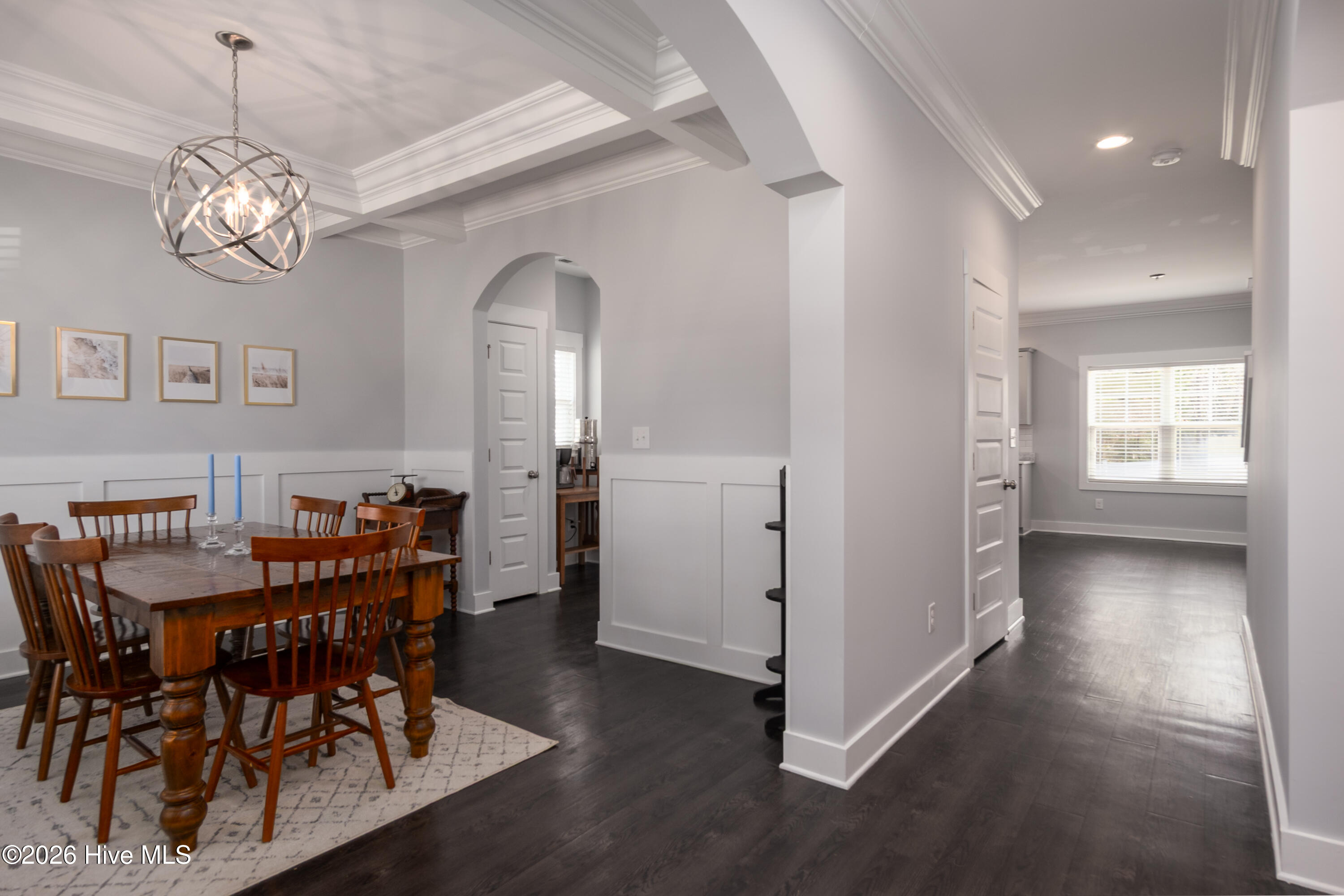 100558497 | Photo 11