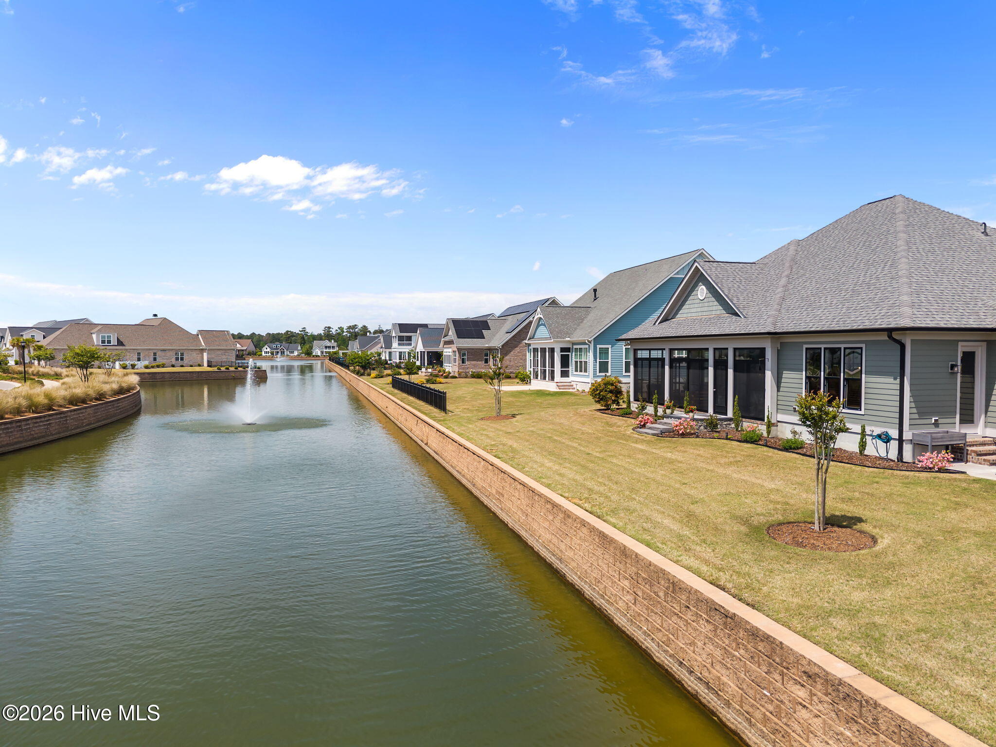 100568517 | Photo 37