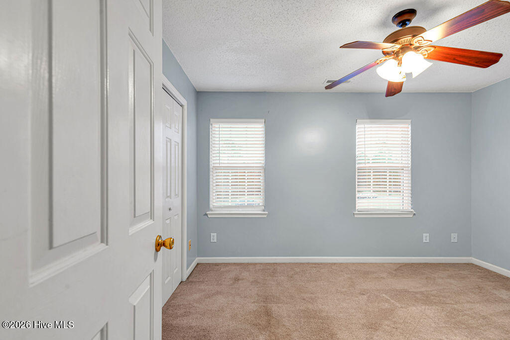 100554315 | Photo 15