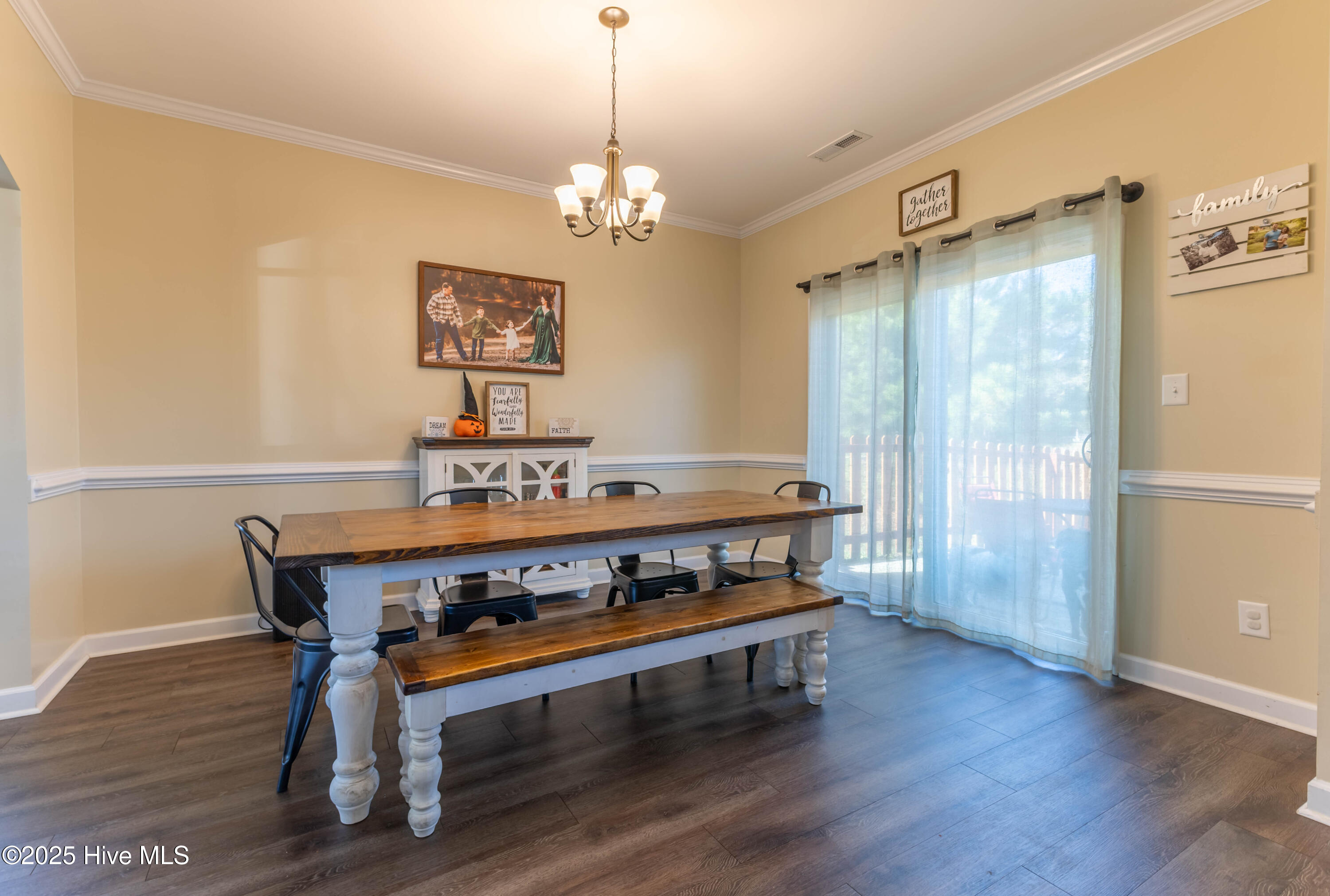 100542284 | Photo 15