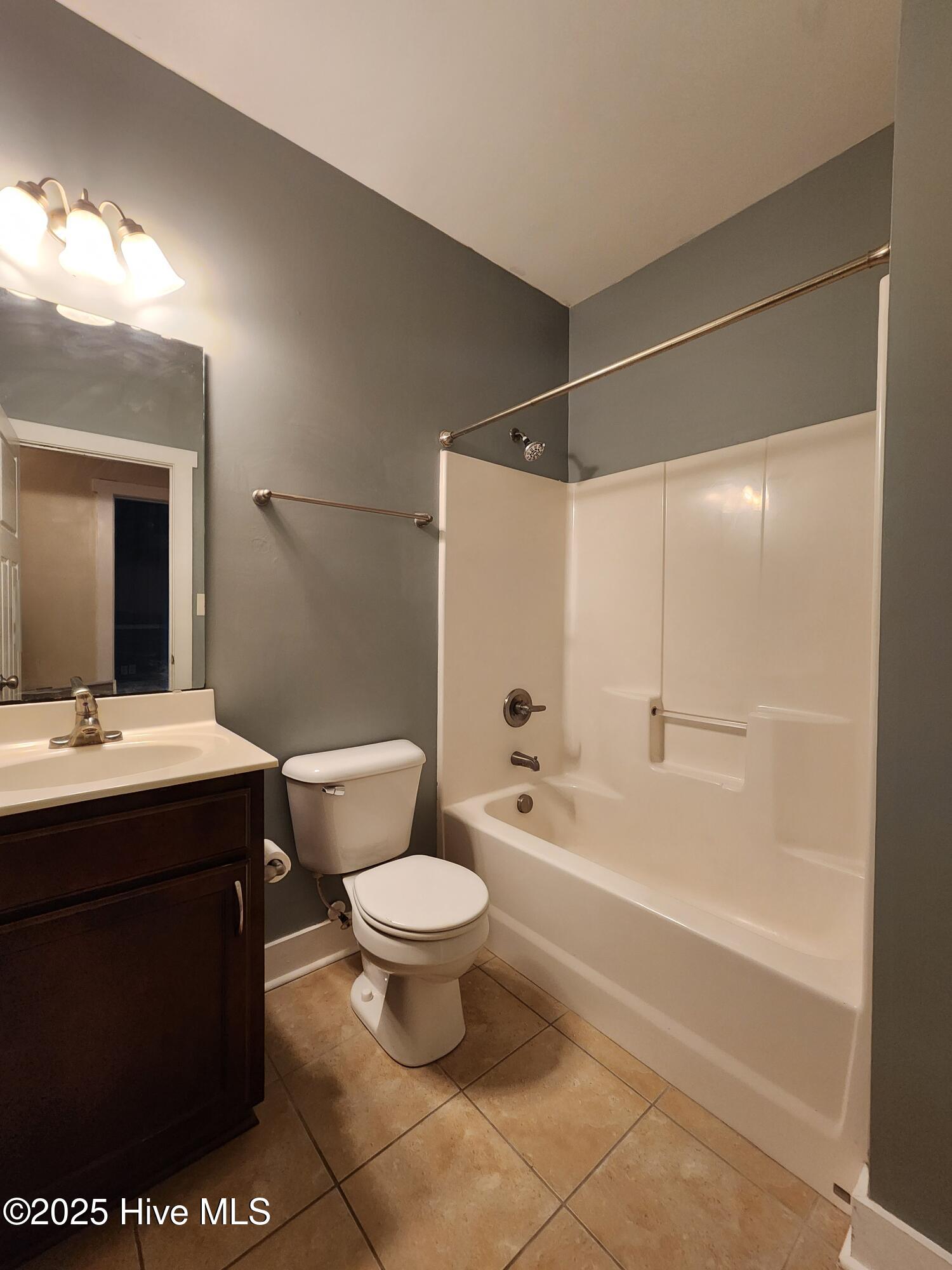 100569156 | Photo 24