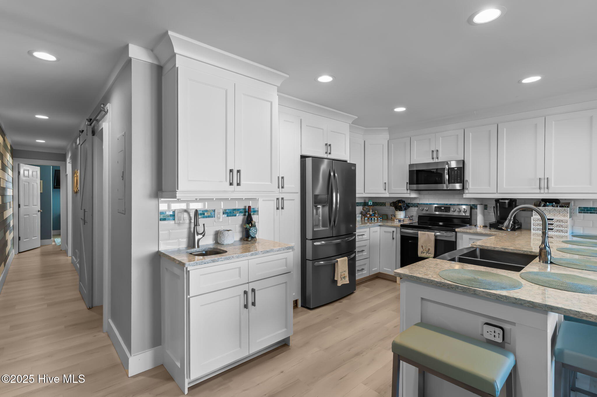 1013 Carolina Beach Avenue N 3h, Carolina Beach, NC 28428 – photo 19: 29-web-or-mls-BTS04801