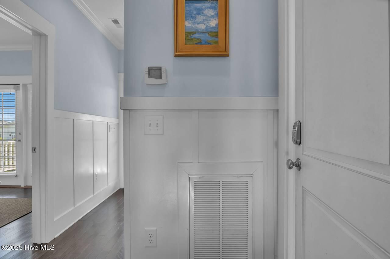 100543948 | Photo 47