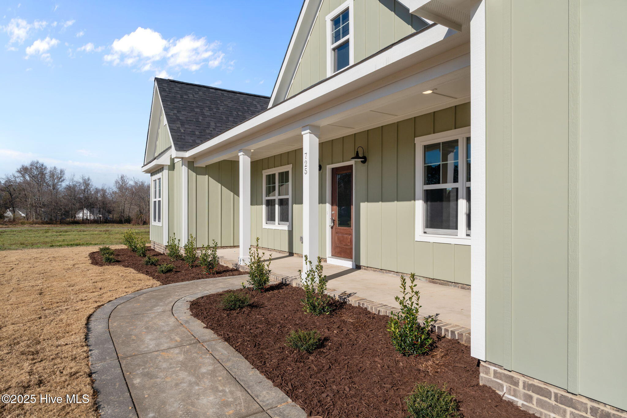 725 Peele Farm Lane