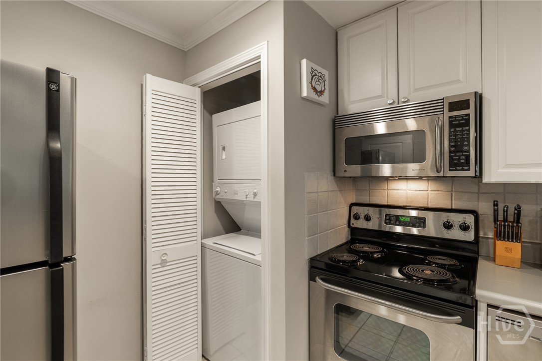 250 W Broad Street 207