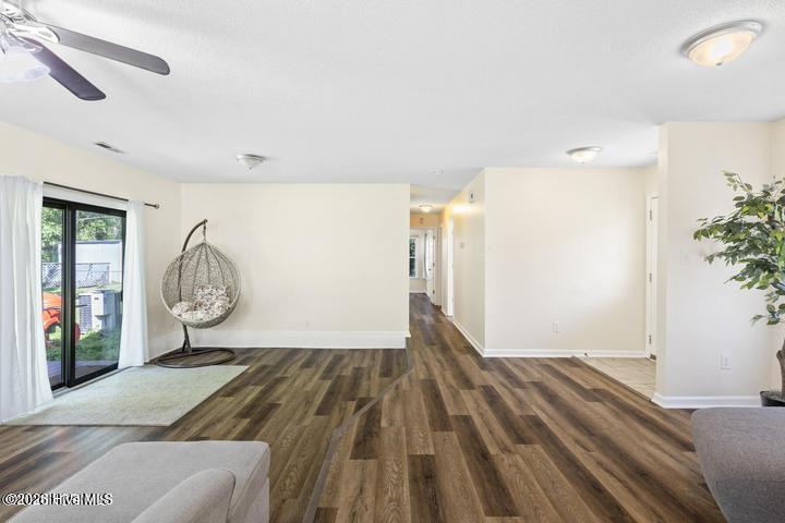 2039 Hunters Ridge Drive,Midway Park