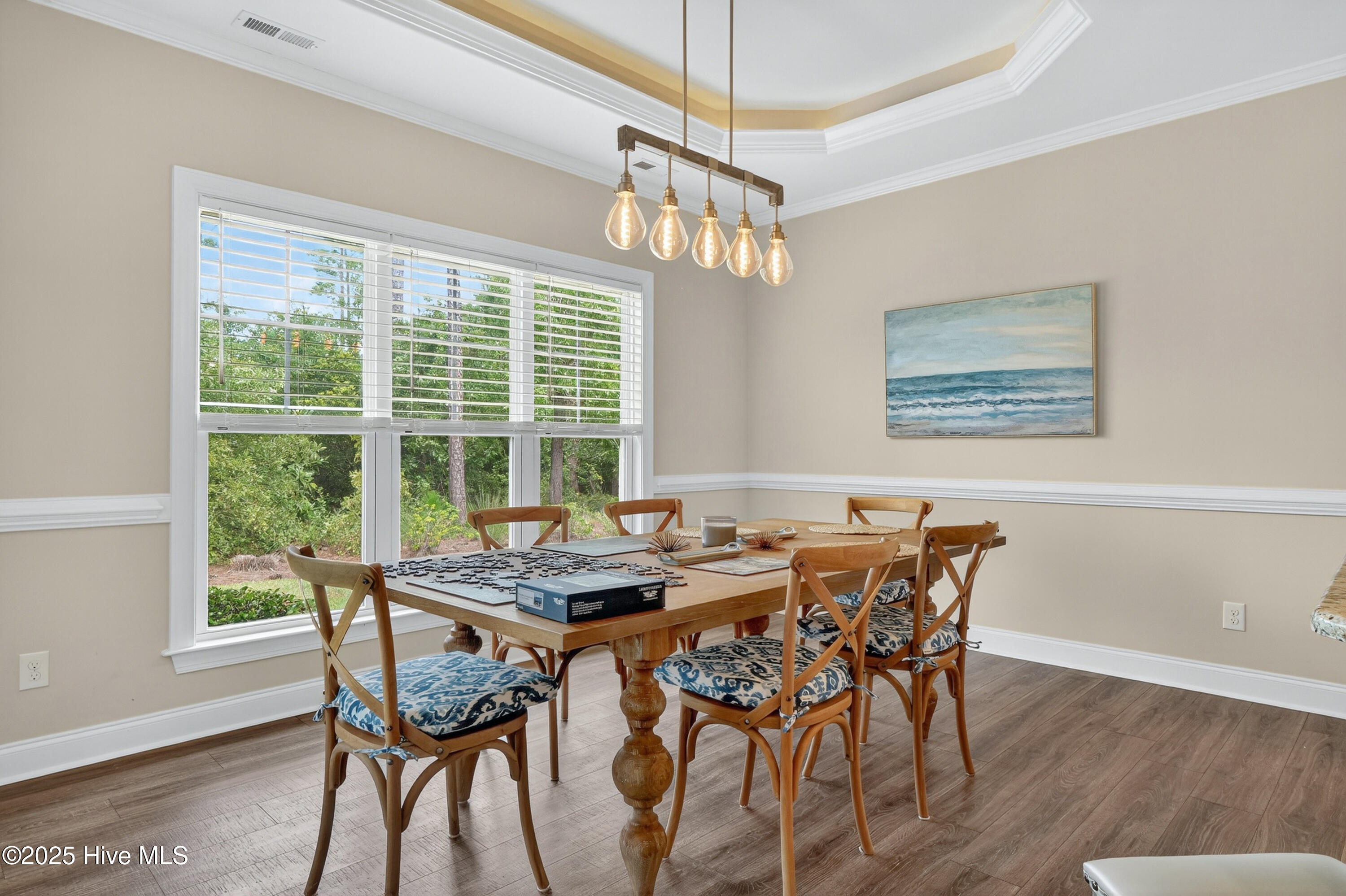 100529241 | Photo 11