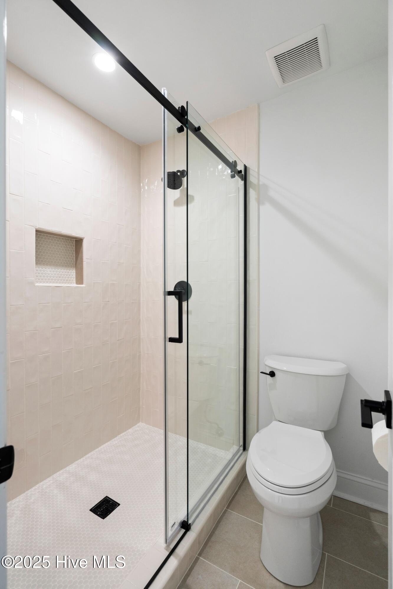 100530260 | Photo 22