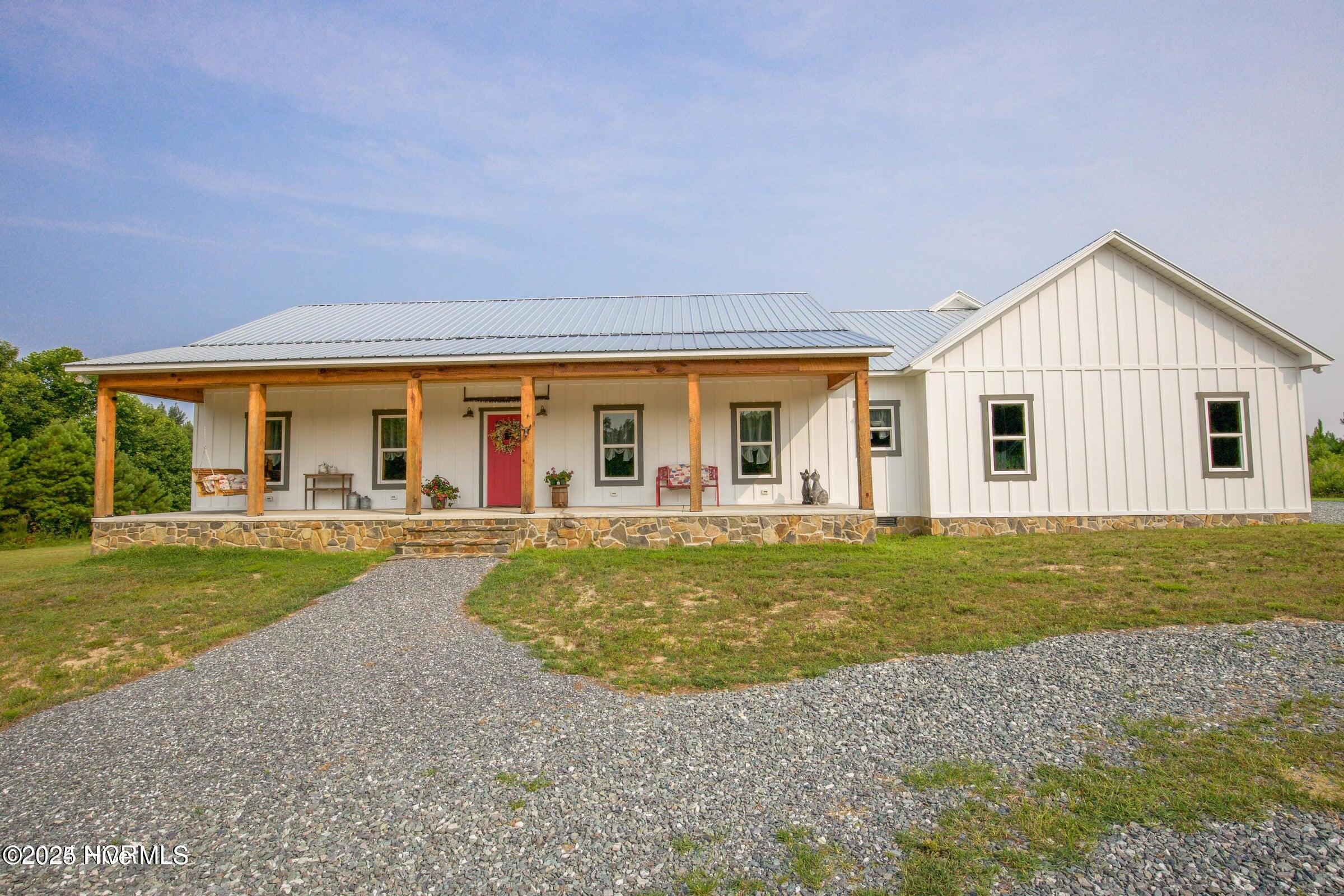 Homes for sale in Biscoe, NC | 1415 Mcduffie Rd, Biscoe, NC 27209 | MLS# 100531714