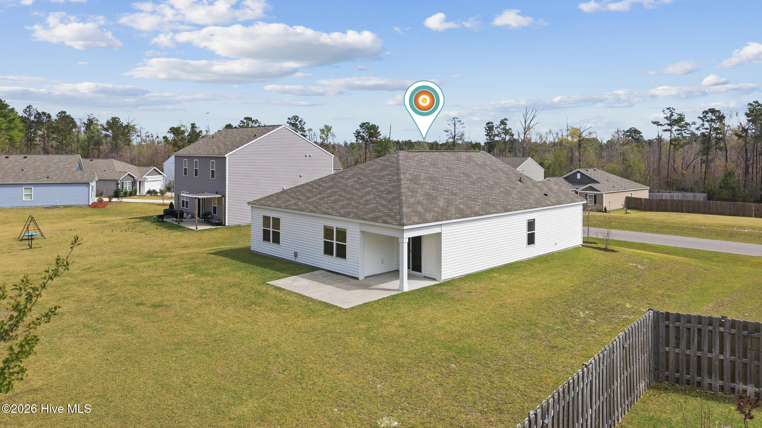 100563089 | Photo 31