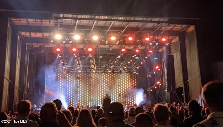 100555742 | Photo 26