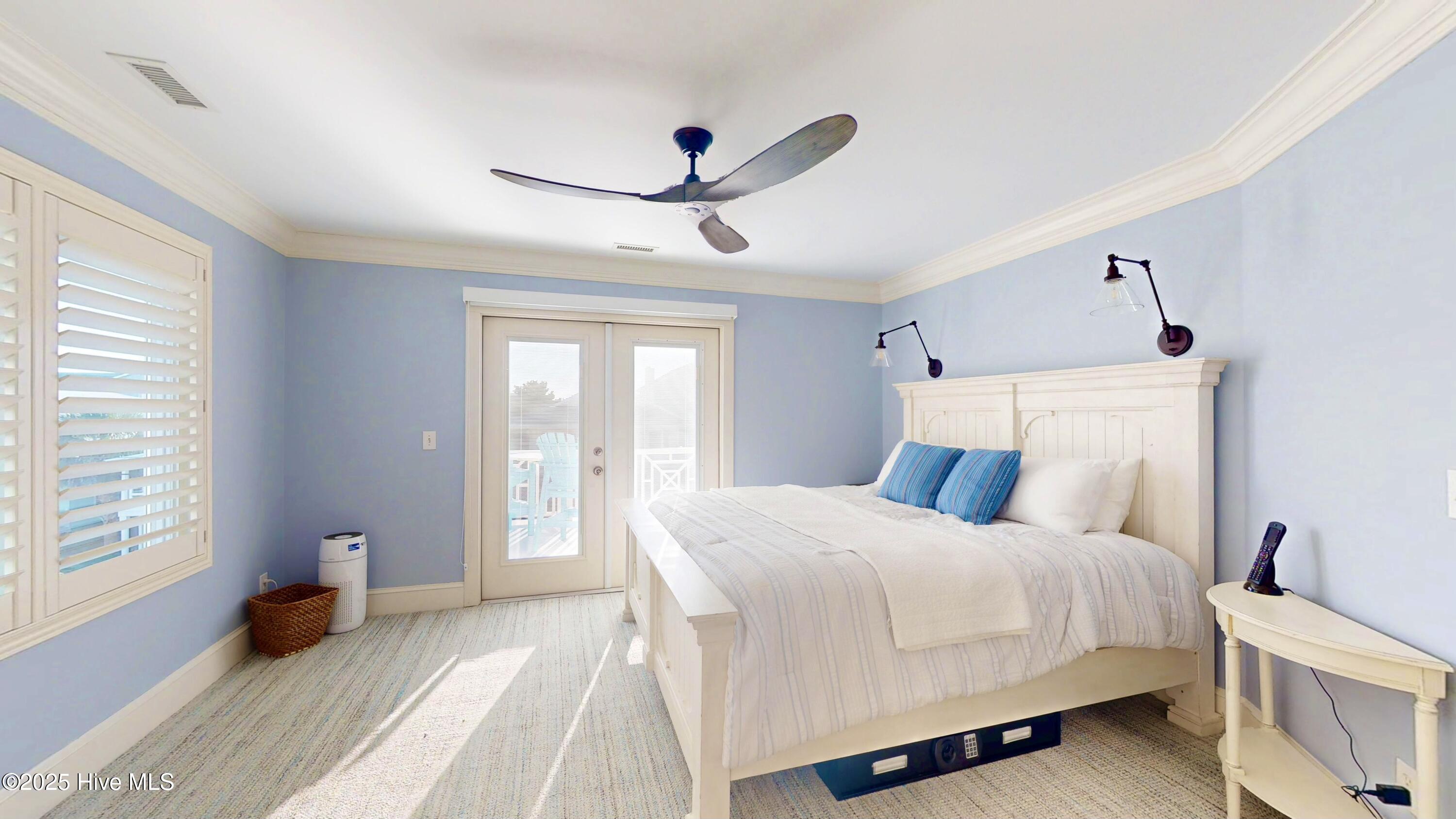 100543231 | Photo 60