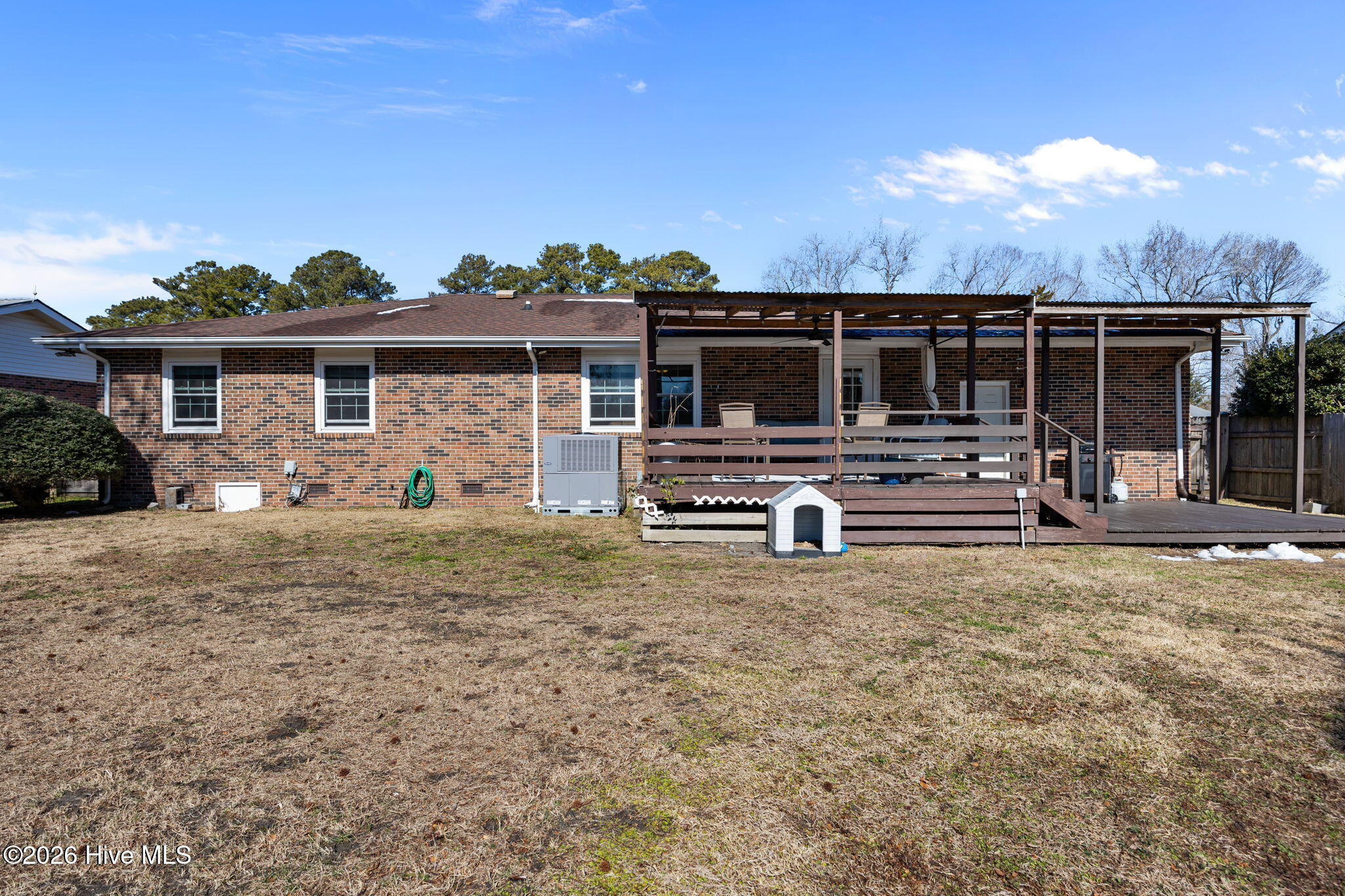 100553849 | Photo 31