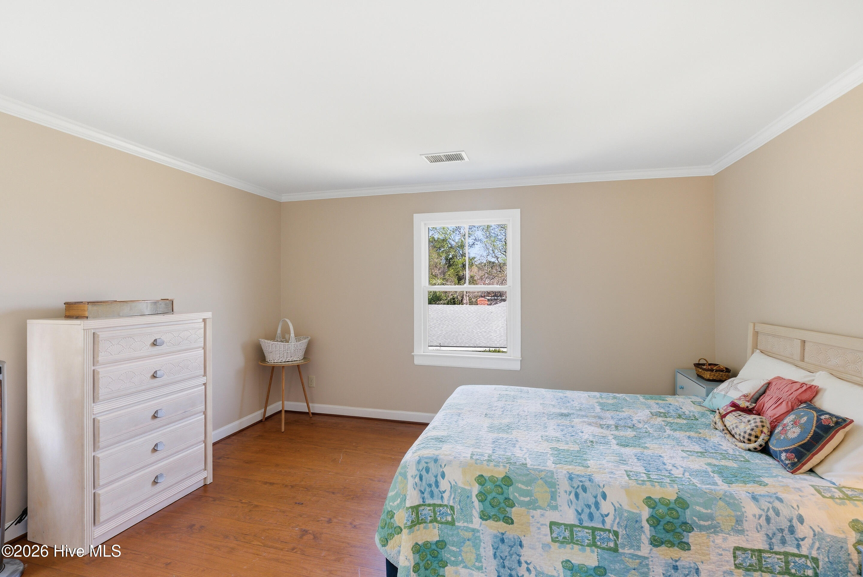 100563536 | Photo 25